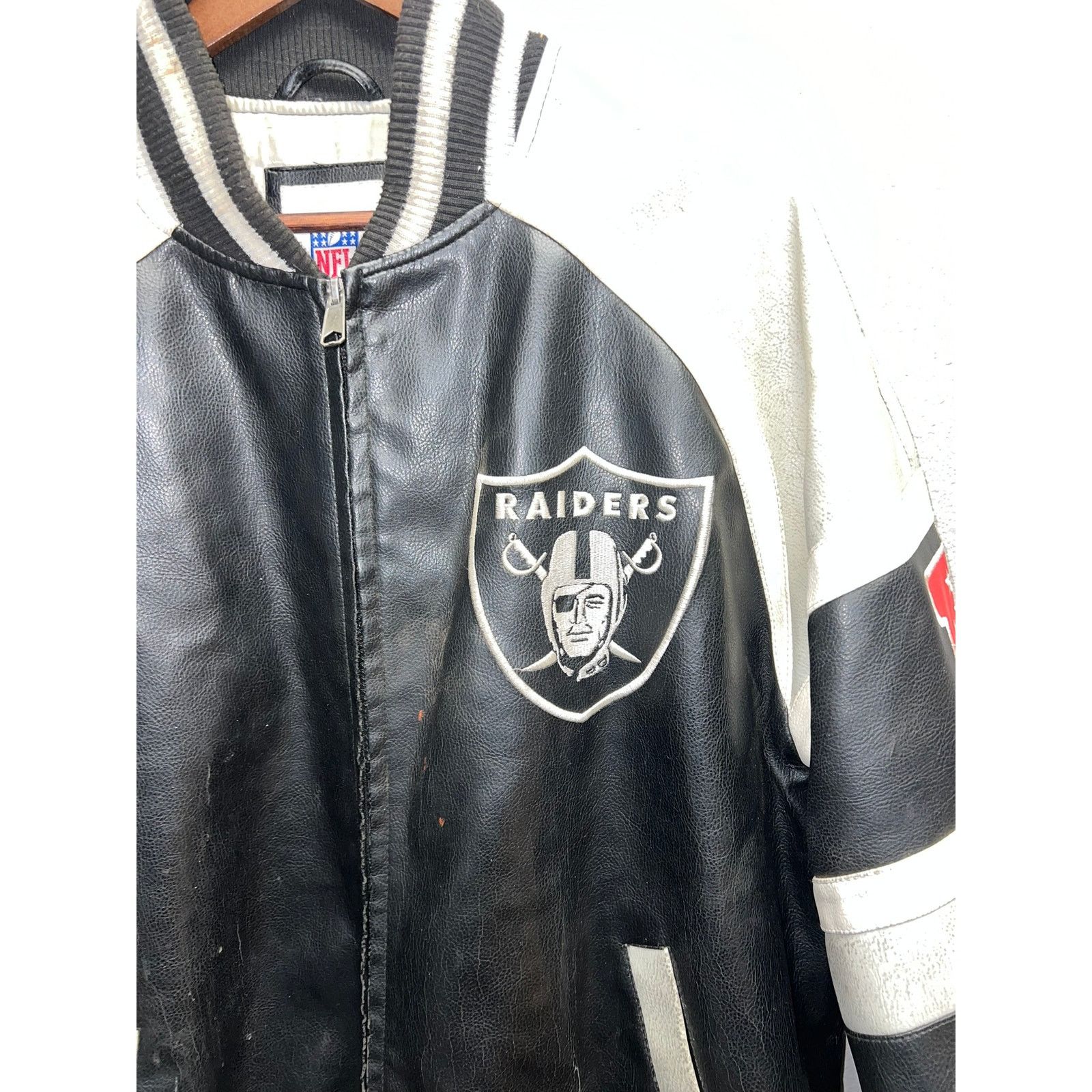 Vintage NFL Oakland Raiders Leather Jacket Football Stained Large Size US L / EU 52-54 / 3 - 2 Thumbnail