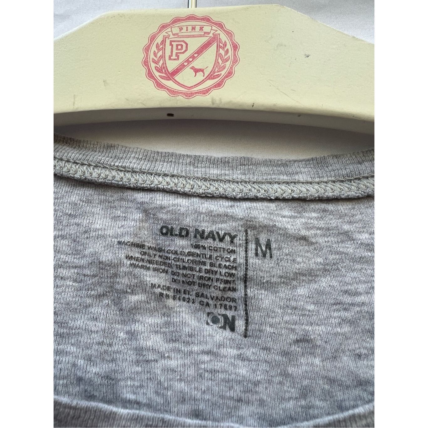 Old Navy Old Navy 100% Cotton Grey T-Shirt Woman’s Size Medium Size M / US 6-8 / IT 42-44 - 3 Thumbnail