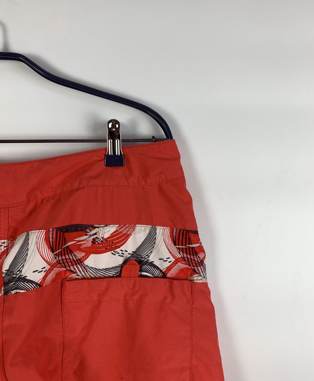 Nike Nike shorts red Vintage M Size US 34 / EU 50 - 7 Thumbnail