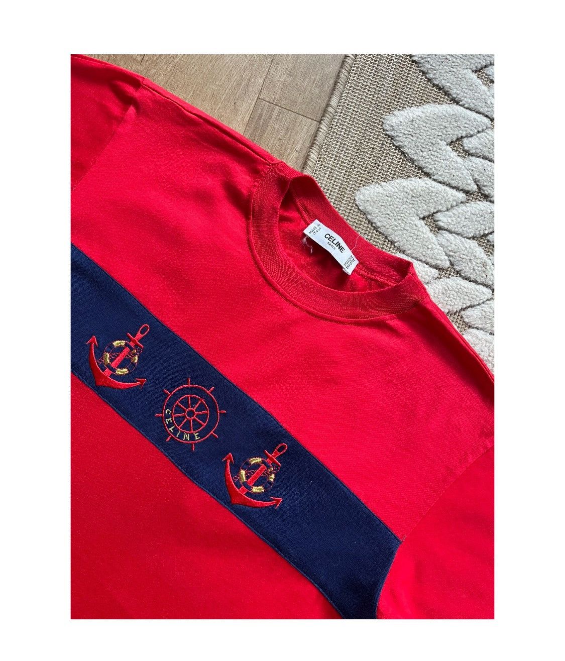 Celine Vintage Celine Paris Red Tshirt with a navy panel Emroidered Size US M / EU 48-50 / 2 - 5 Thumbnail