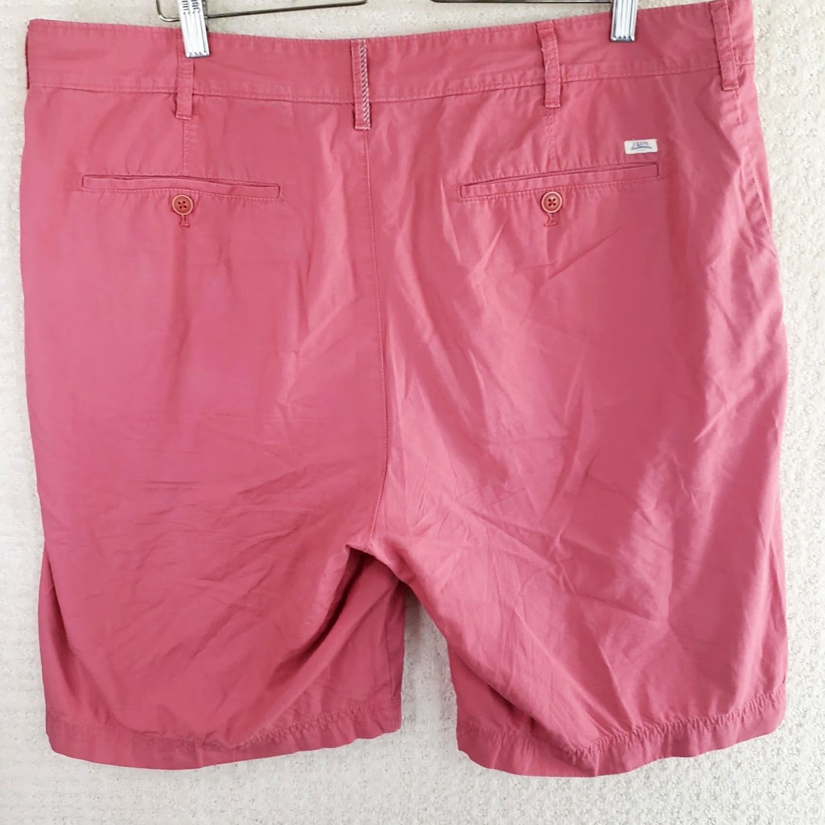 Izod VINTAGE? No — IZOD Saltwater Shorts Coral Pink Flat Front Men 40 Chino Medium Stretch Pocket Cotton Casual Summer" Size US 40 / EU 56 - 5 Thumbnail