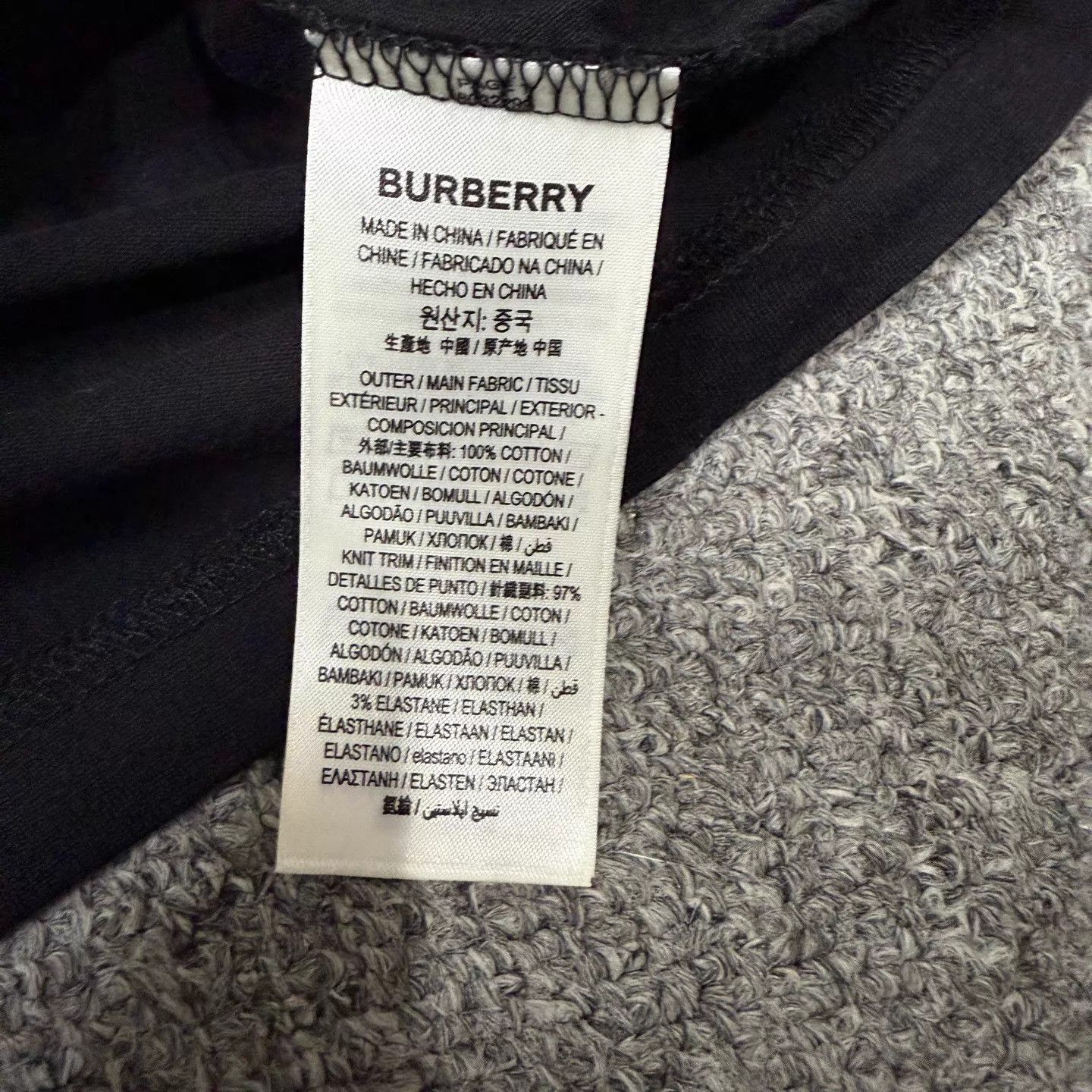 Burberry Burberry Black Logo T-Shirt L 99 new Size US L / EU 52-54 / 3 - 4 Thumbnail