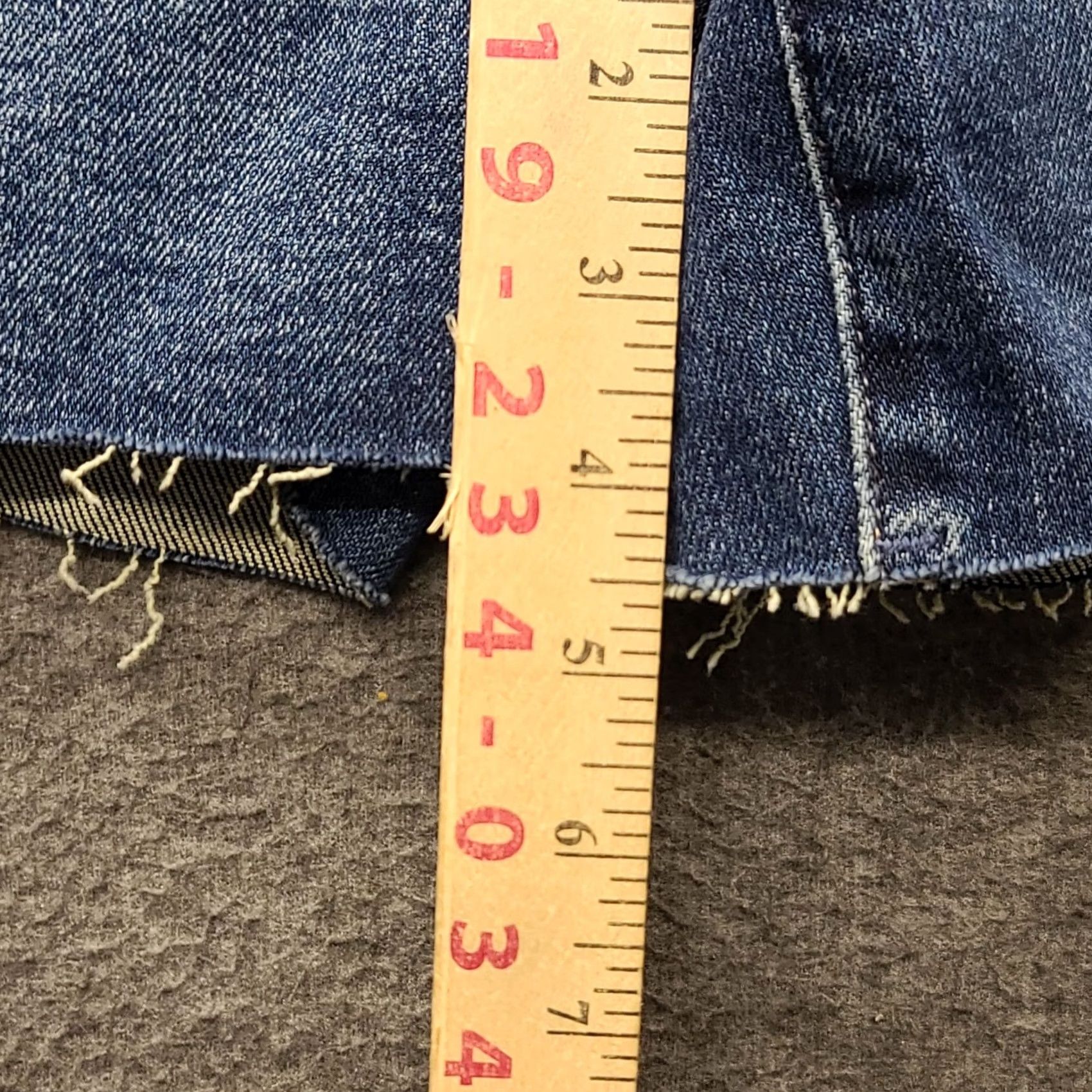 Vintage Judy Blue Shorts Womens L Cut Off Regular High Rise Distressed Stretch Denim 5-Pocket Blue Solid 90s Theme Style Casual Mens Womens Girls Size 36" / US 14 / IT 50 - 6 Thumbnail