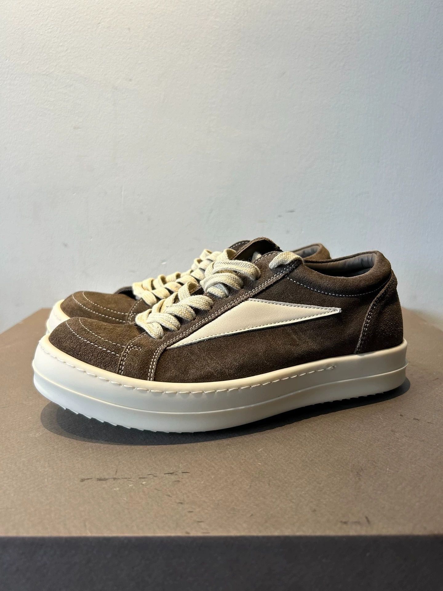 Rick Owens Rick Owens suede item, size 36, brown suede Size US 6 / IT 36 - 4 Thumbnail