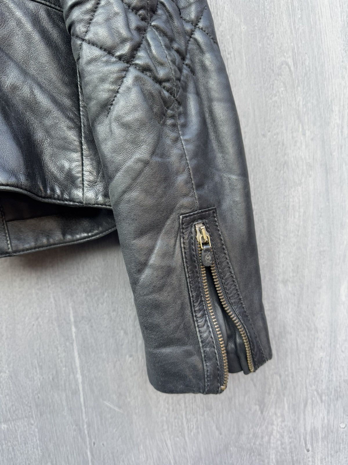 Alexander McQueen Alexander McQueen Leather Quilted Biker Jacket Size 42 Size M / US 6-8 / IT 42-44 - 22 Thumbnail