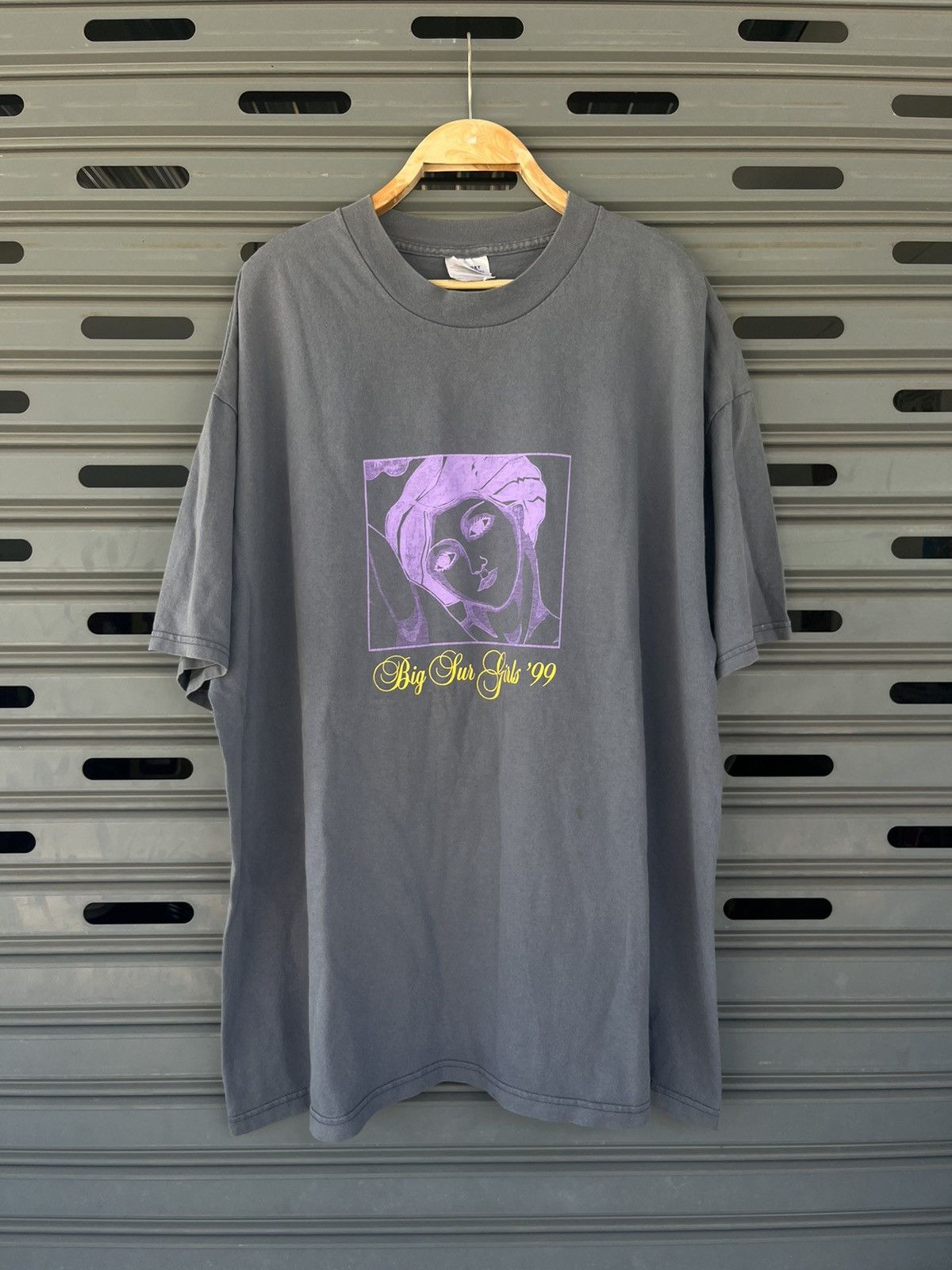 Vintage Vintage ART Big Fur Girls 1999’s Tshirt Size US XXL / EU 58 / 5 - 2 Thumbnail