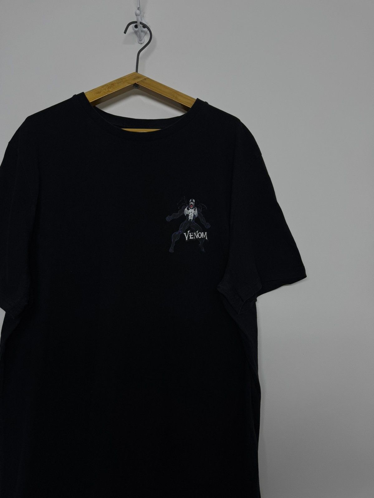 Marvel Comics Vintage Marvel Comic Venom t shirt Size US L / EU 52-54 / 3 - 8 Thumbnail