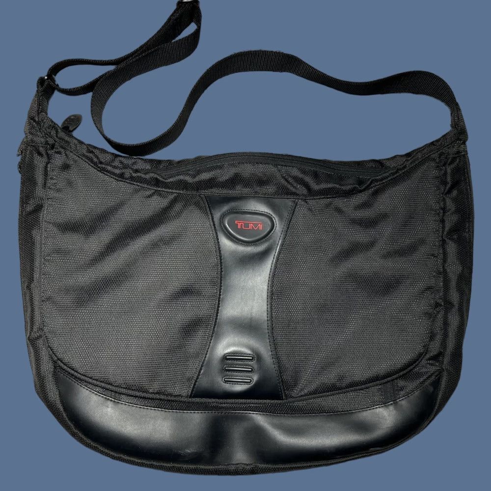Tumi Tumi Messenger Bag Shoulder 500C Black Unisex Adults Medium CrossBody Size ONE SIZE - 1 Thumbnail
