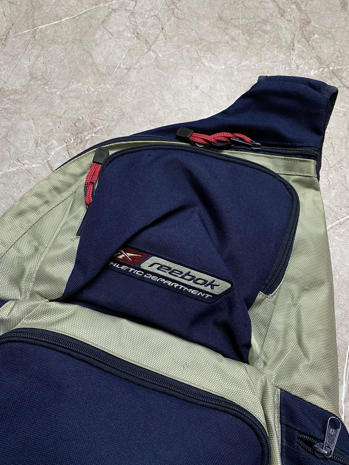 Reebok × Vintage Vintage Gorpcore Reebok Biegi Sling Bag Size ONE SIZE - 4 Thumbnail