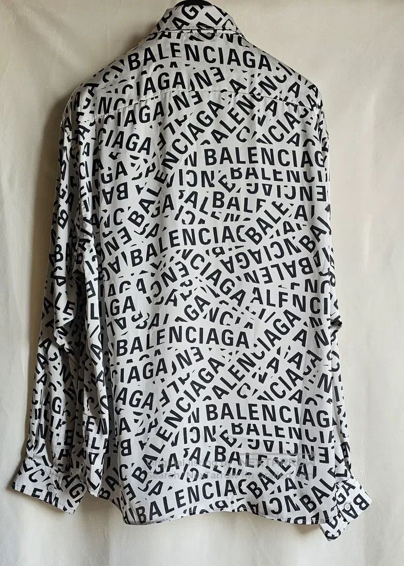 Balenciaga Balenciaga size 41 Full-print logo long-sleeve shirt Size US XL / EU 56 / 4 - 4 Thumbnail