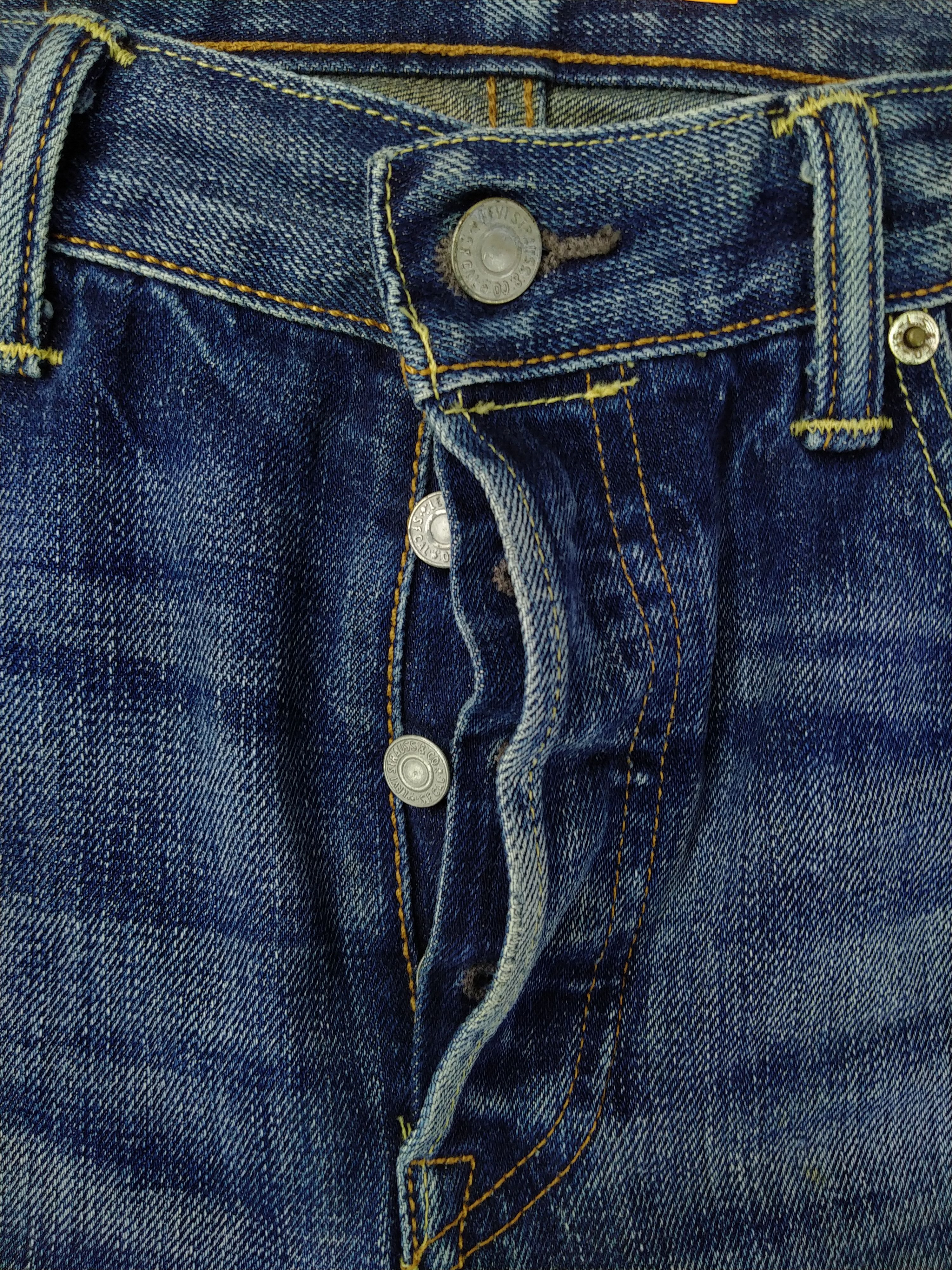 Levi's Vintage Levi's 501 Distressed Whisker Denim 31x28.5 JN699 Size US 31 - 6 Thumbnail