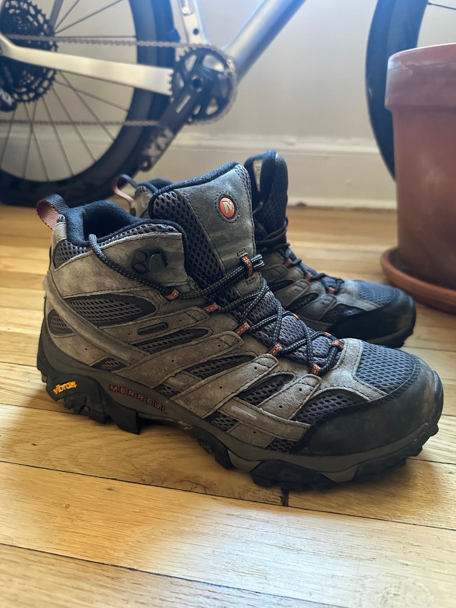 Merrell MERRELL MOAB 2 MID WATERPROOF HIKING BOOTS BELUGA SIZE 12 M Size US 12 / EU 45 - 3 Thumbnail
