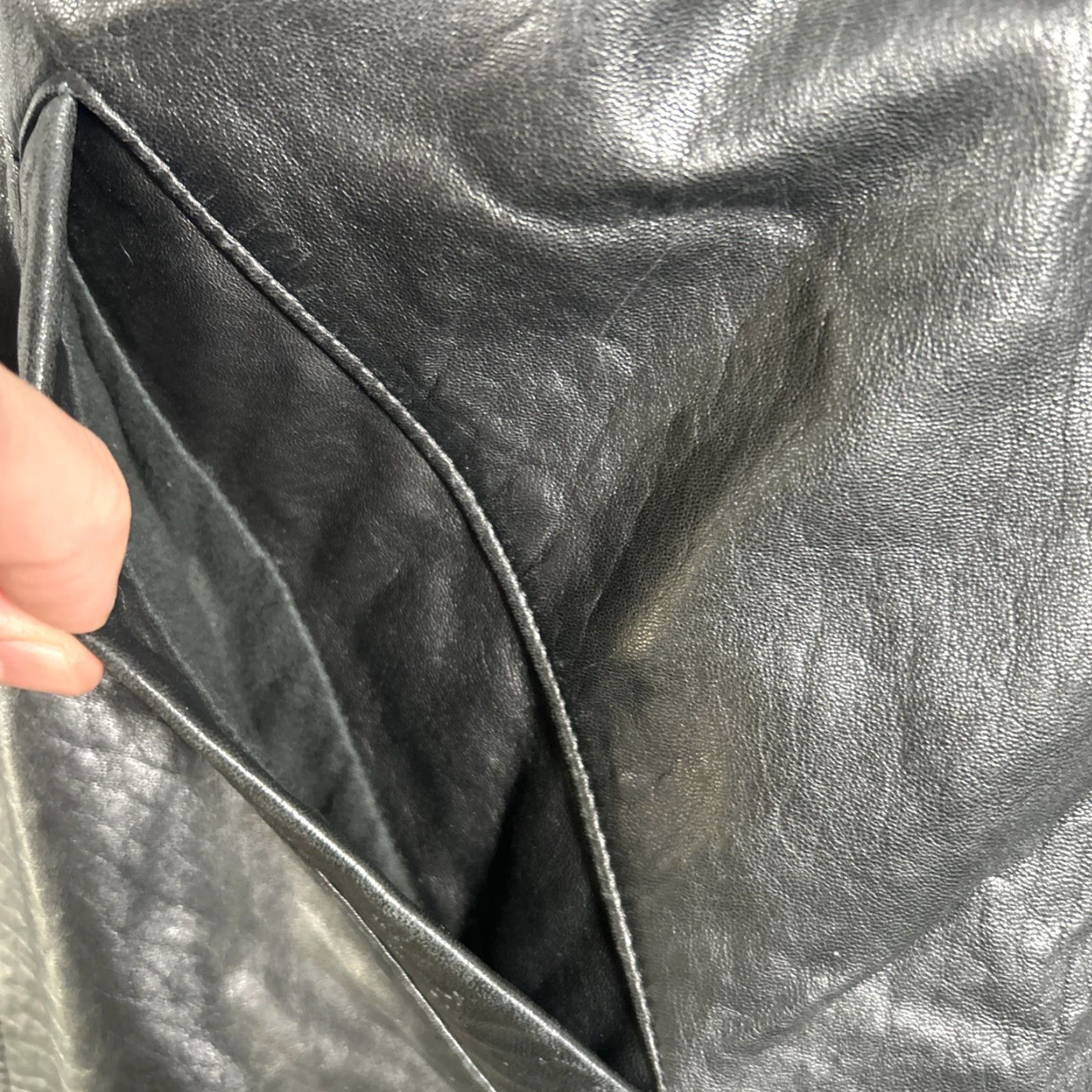 Vintage Men’s Black Heavy Rugged Leather Button Snap Zipper Coat Urban Cowboy Size Large Size US L / EU 52-54 / 3 - 7 Thumbnail