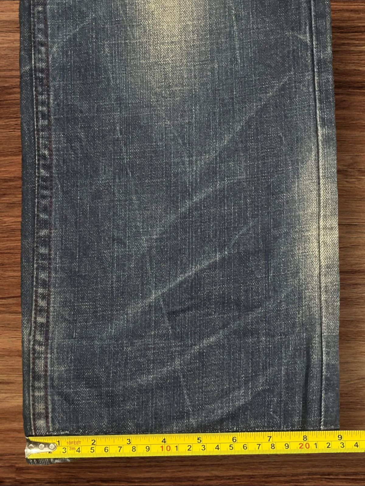 Le Grande Bleu (L.G.B.) Japanese Red & Pepper Slogan Red lips Embroidered Fade Jeans Size US 34 / EU 50 - 15 Thumbnail