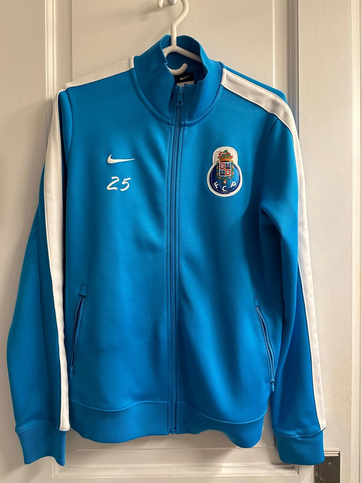 Nike FC Porto x Nike x Streetwear x Fernando Reges x 2013 Size US M / EU 48-50 / 2 - 1 Thumbnail