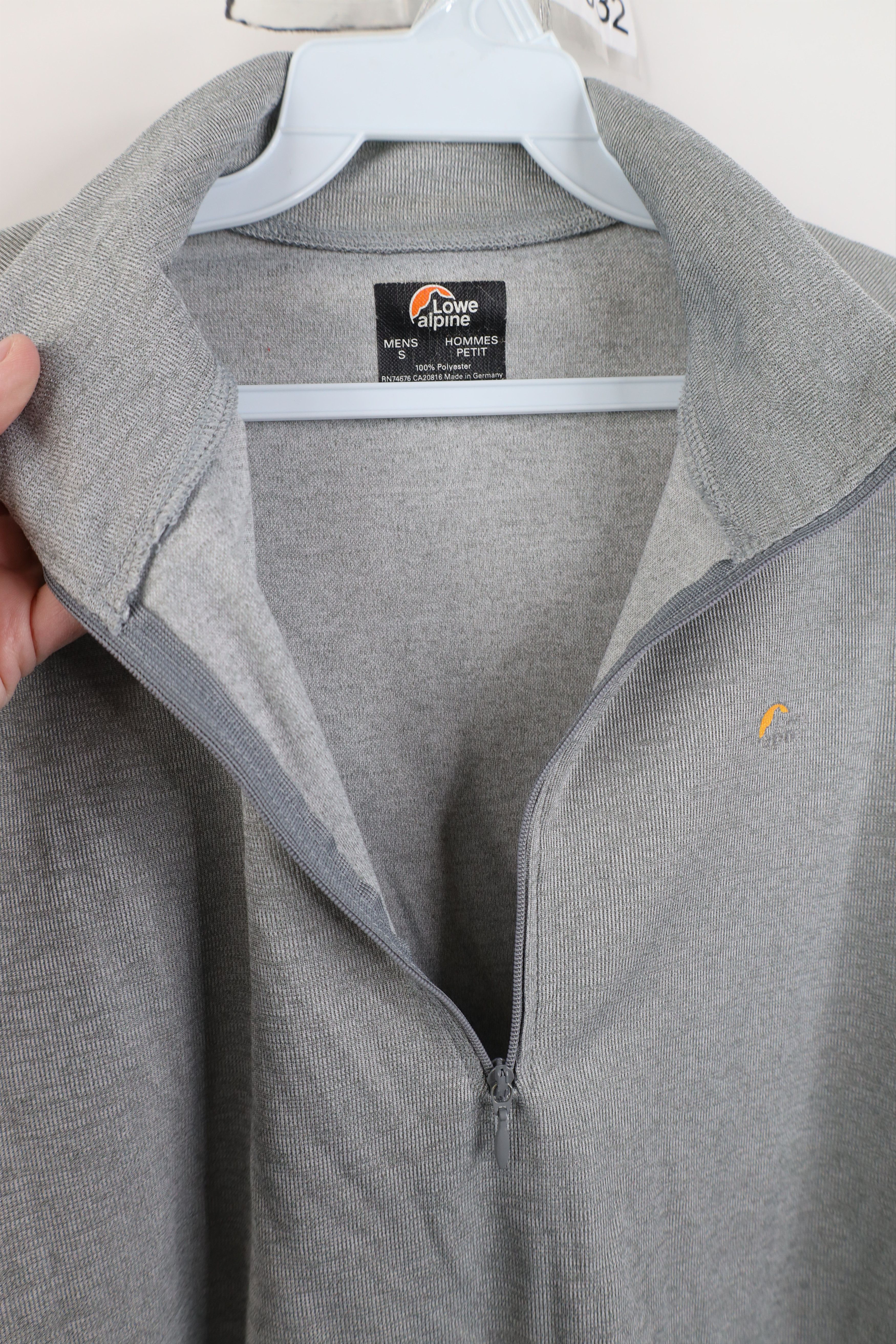 Vintage Vintage Lowe Alpine Thermal Ribbed Knit Half Zip Jacket Top Size US S / EU 44-46 / 1 - 5 Thumbnail