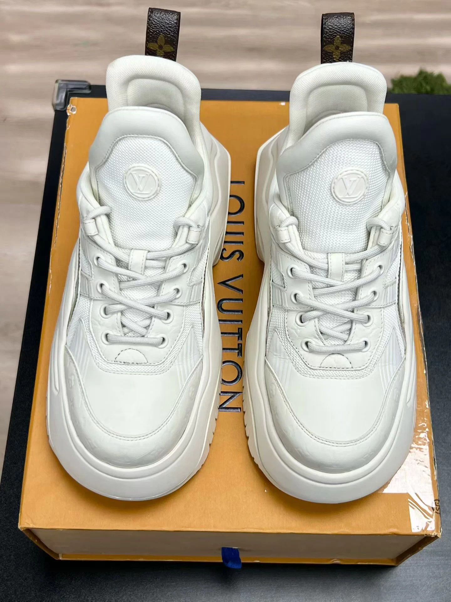 Louis Vuitton LV Archlight Platform Cream 37.5 like new Size US 6.5 / IT 36.5 - 3 Thumbnail