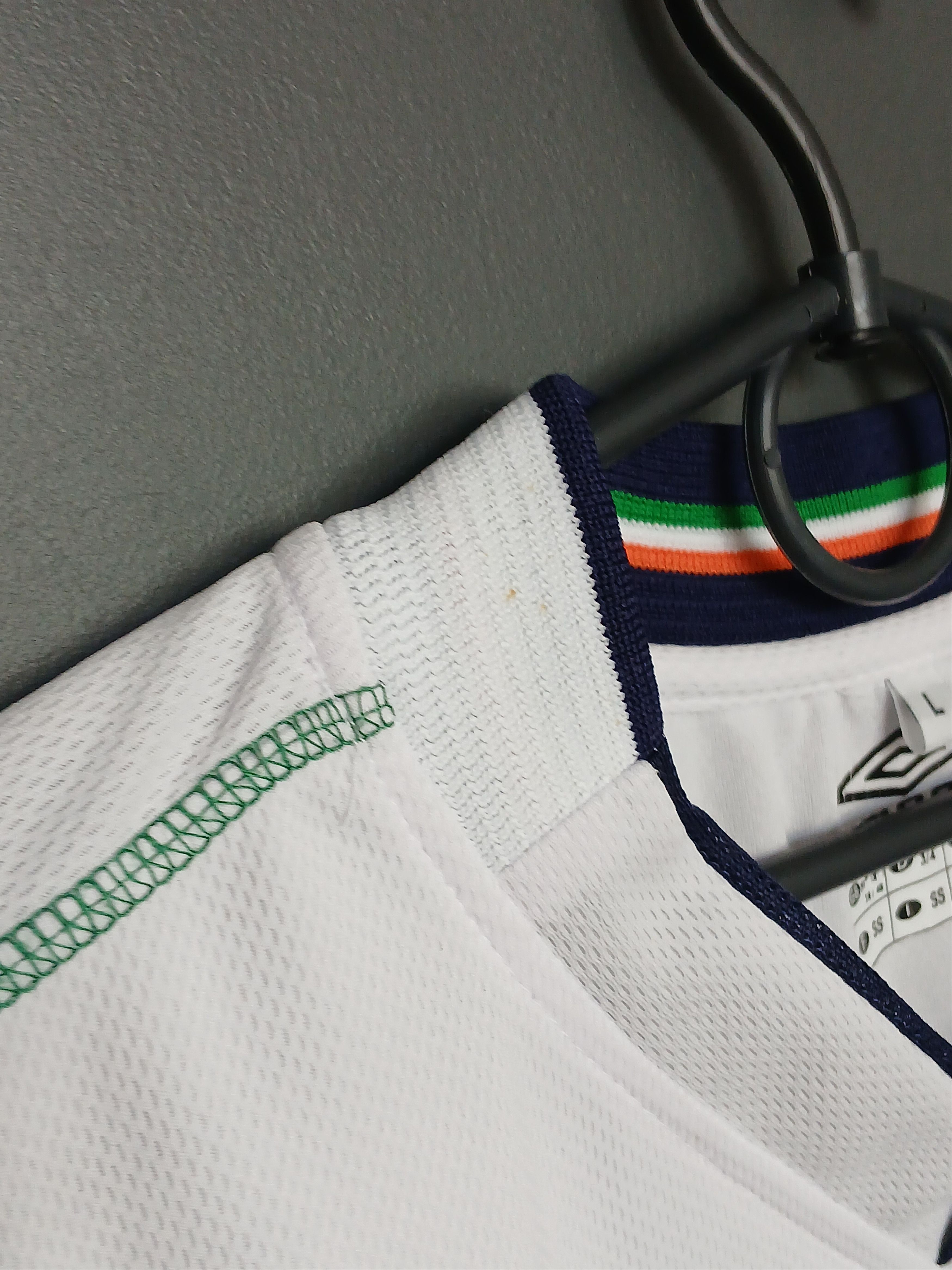 Other Ireland National Team 2001/2002 Away Football Jersey T-Shirt Size US L / EU 52-54 / 3 - 14 Thumbnail