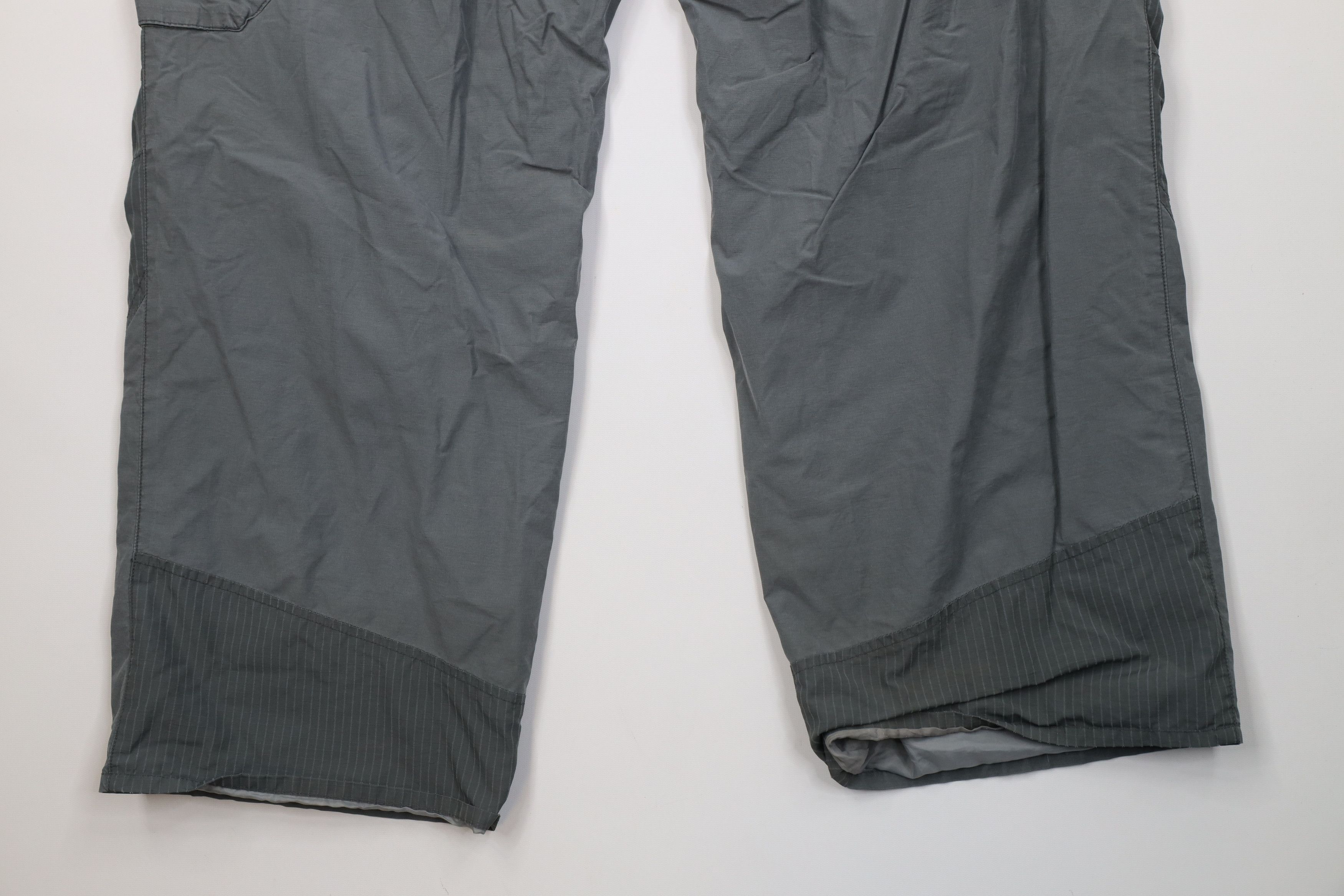 Vintage Vintage 90s Y2K Streetwear Belted Wide Leg Cargo Pants Gray Size US 38 / EU 54 - 11 Thumbnail