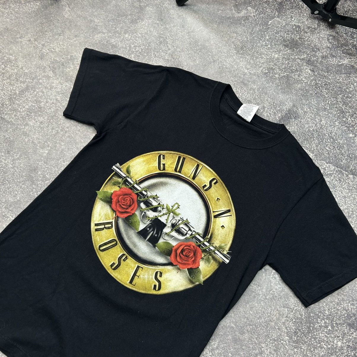 Band Tees Vintage Guns N Roses Big logo Rock band 2000’s tee size S Size US S / EU 44-46 / 1 - 2 Thumbnail