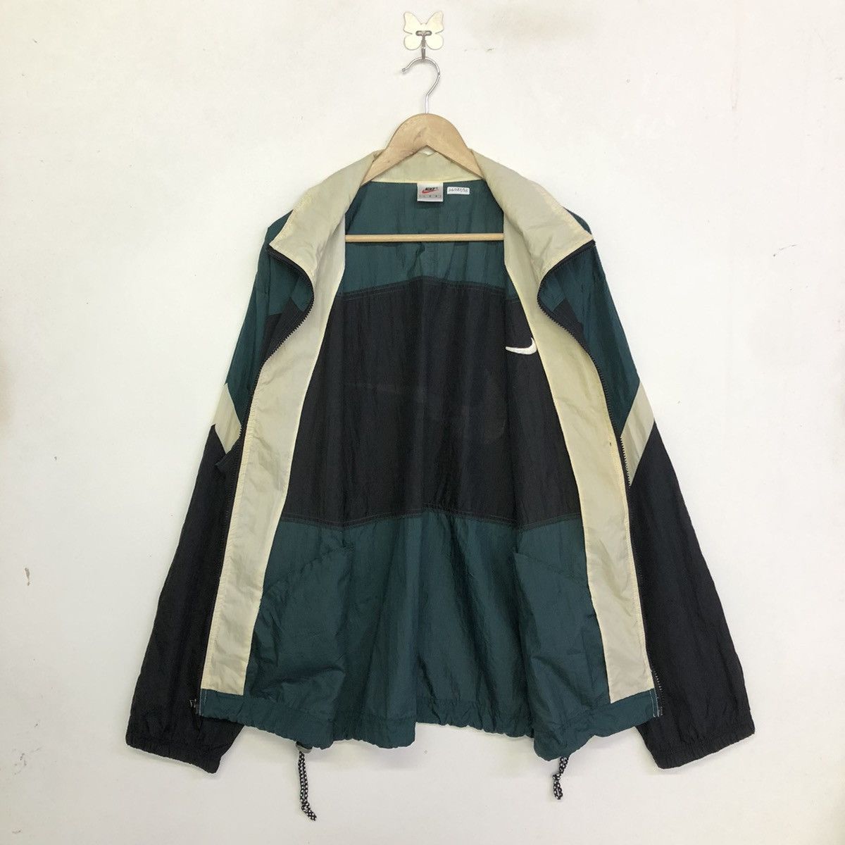 Nike Vintage 90 Nike Big Swoosh Windbreaker Light Jacket Size US L / EU 52-54 / 3 - 3 Thumbnail