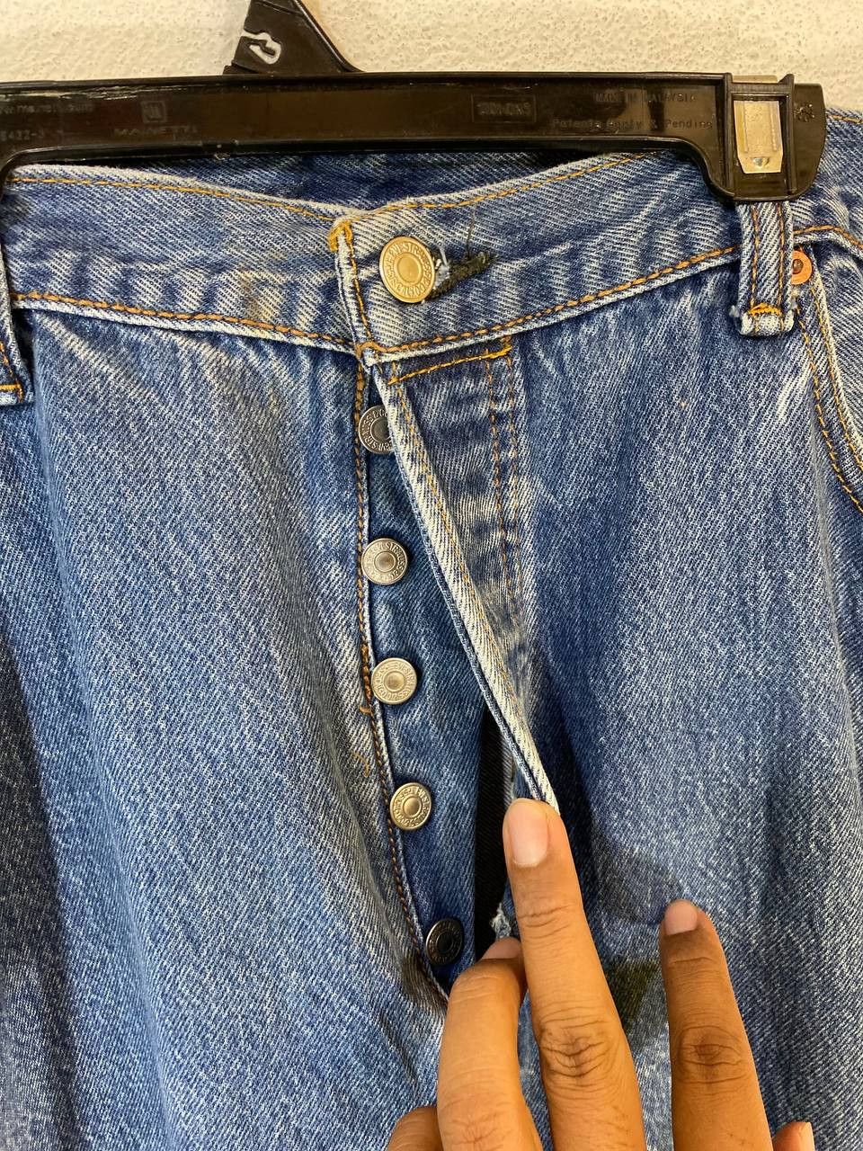 Levi's levis 501 lightwash denim nice design Size US 41 - 8 Thumbnail