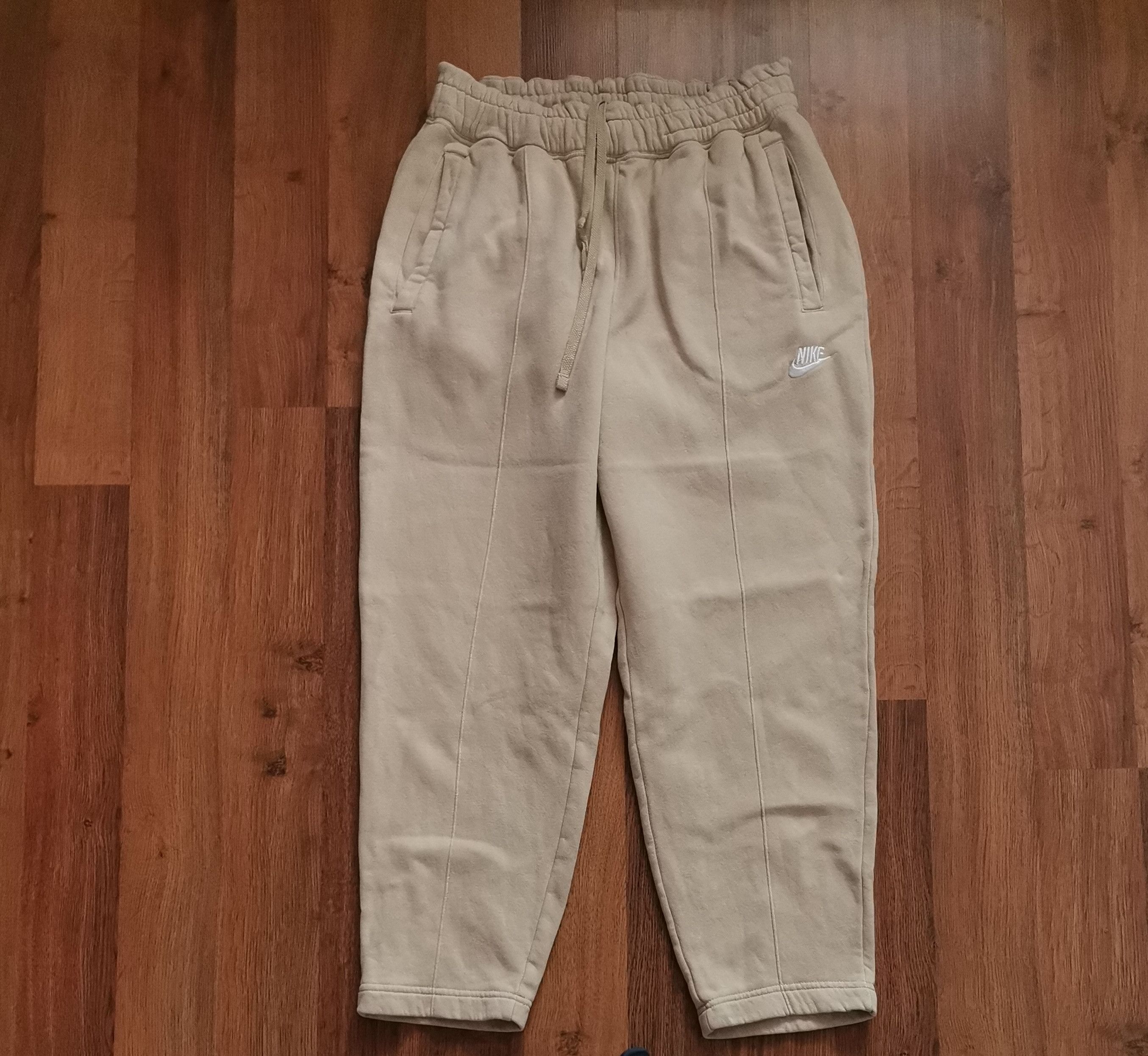 Nike Nike Women's Sweatpants Size 32" / US 10 / IT 46 - 1 Thumbnail