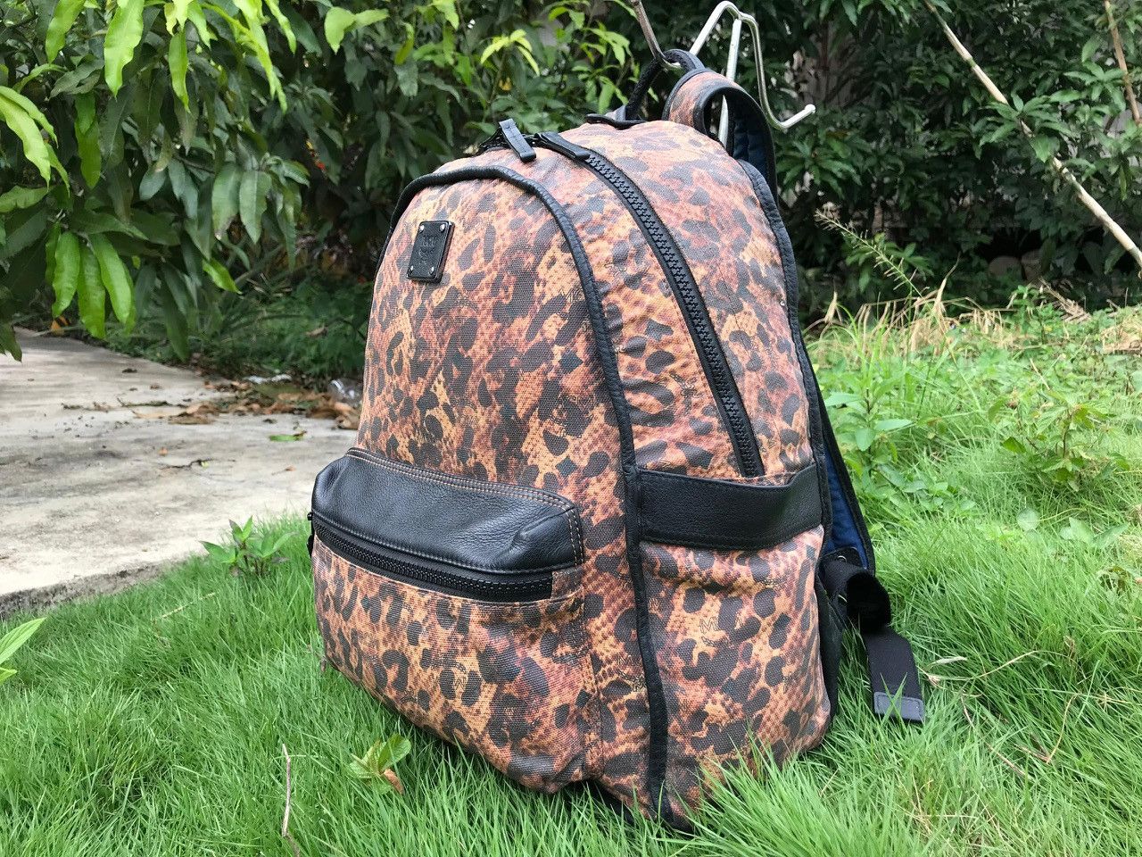 MCM Authentic MCM Leopard Print Medium Reversible Backpack Size ONE SIZE - 2 Thumbnail