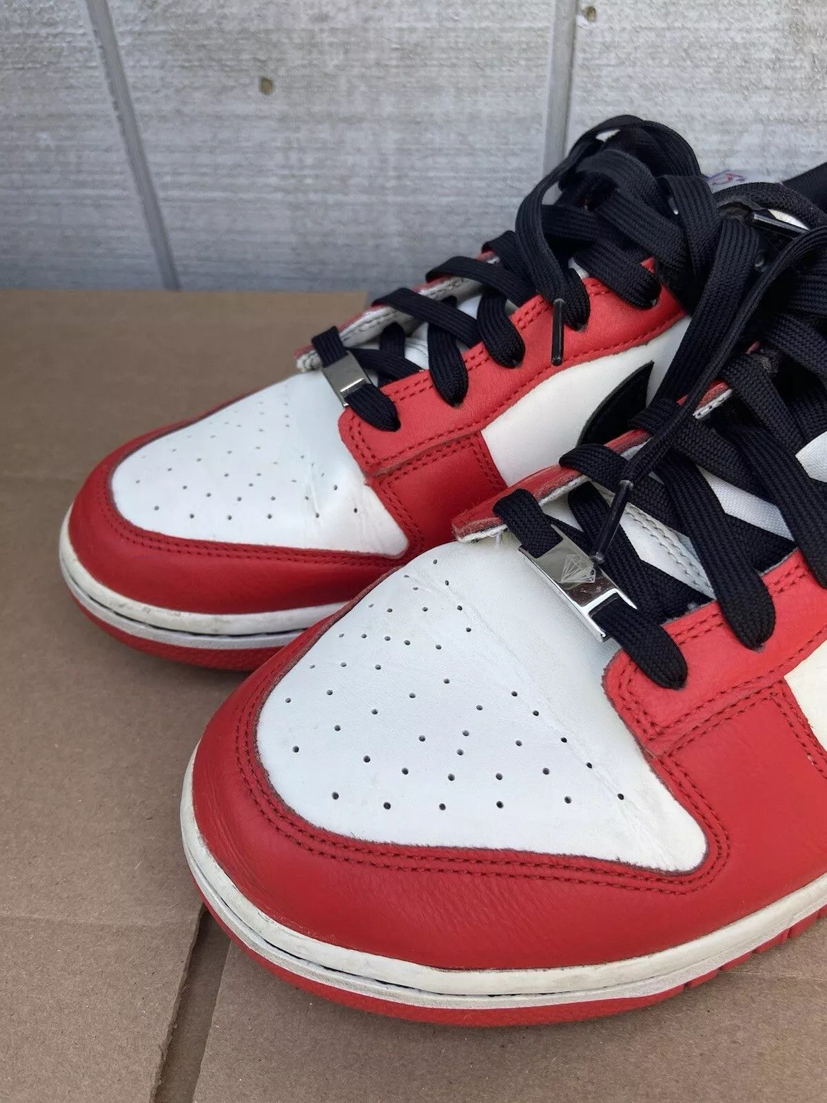 Nike Nike Dunk Low EMB x NBA 75th Anniversary Bulls 2021 Size 13 Size US 13 / EU 46 - 5 Thumbnail