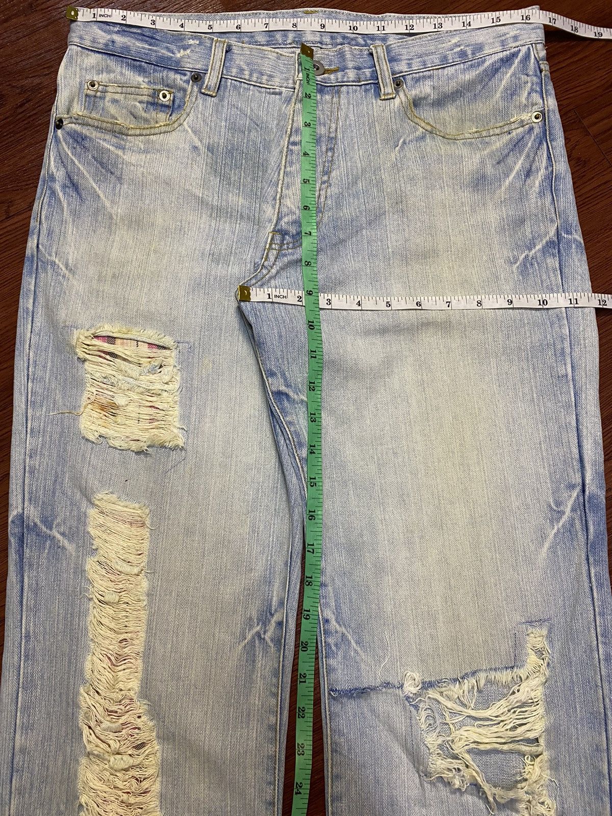 Japanese Brand Vintage Japanese Brands Faded Wash Distressed Loose Jeans Size US 32 / EU 48 - 15 Thumbnail
