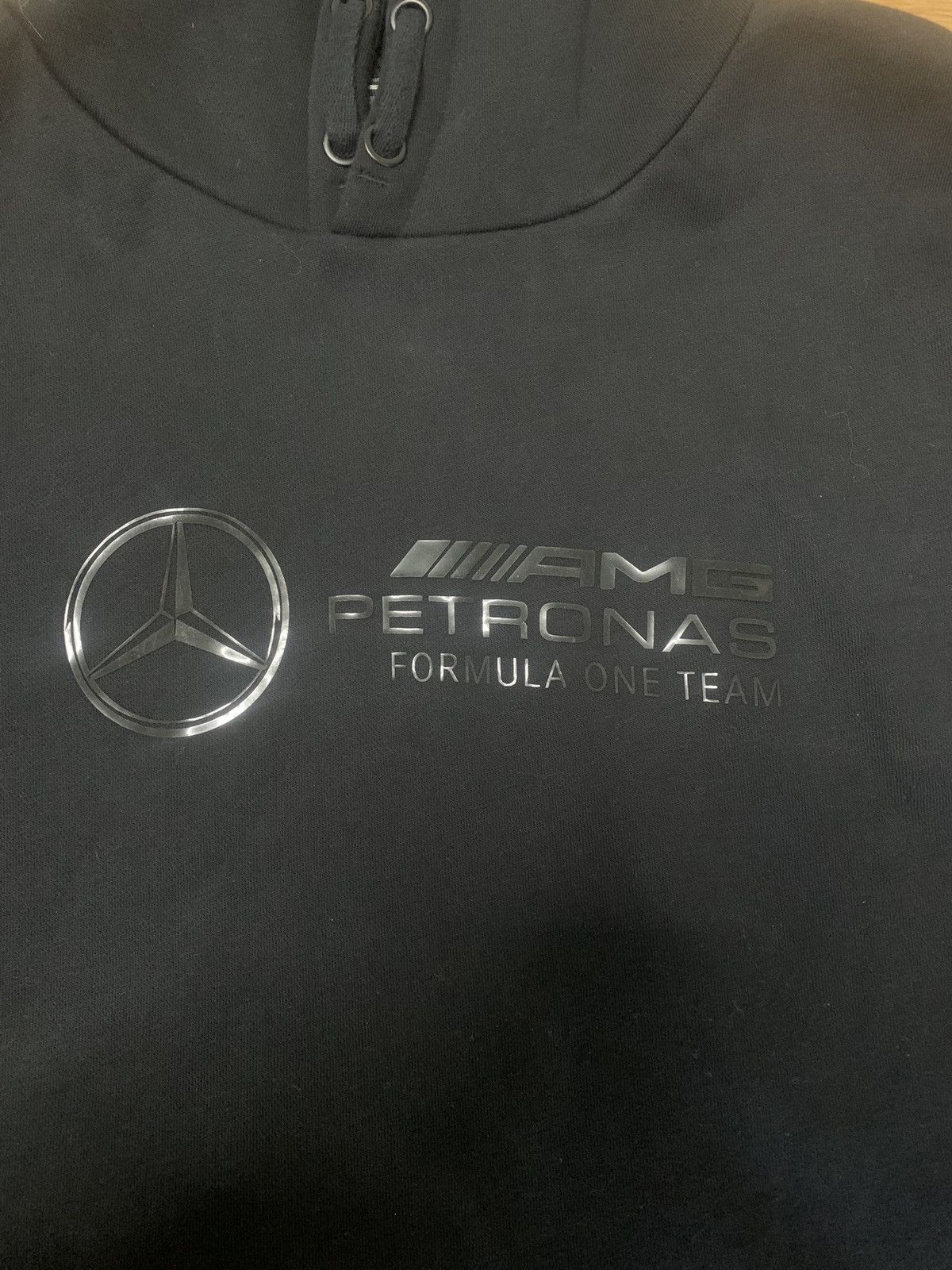 Mercedes-Benz Mercedes AMG Petronas Formula One Hoodie Size US XL / EU 56 / 4 - 3 Thumbnail