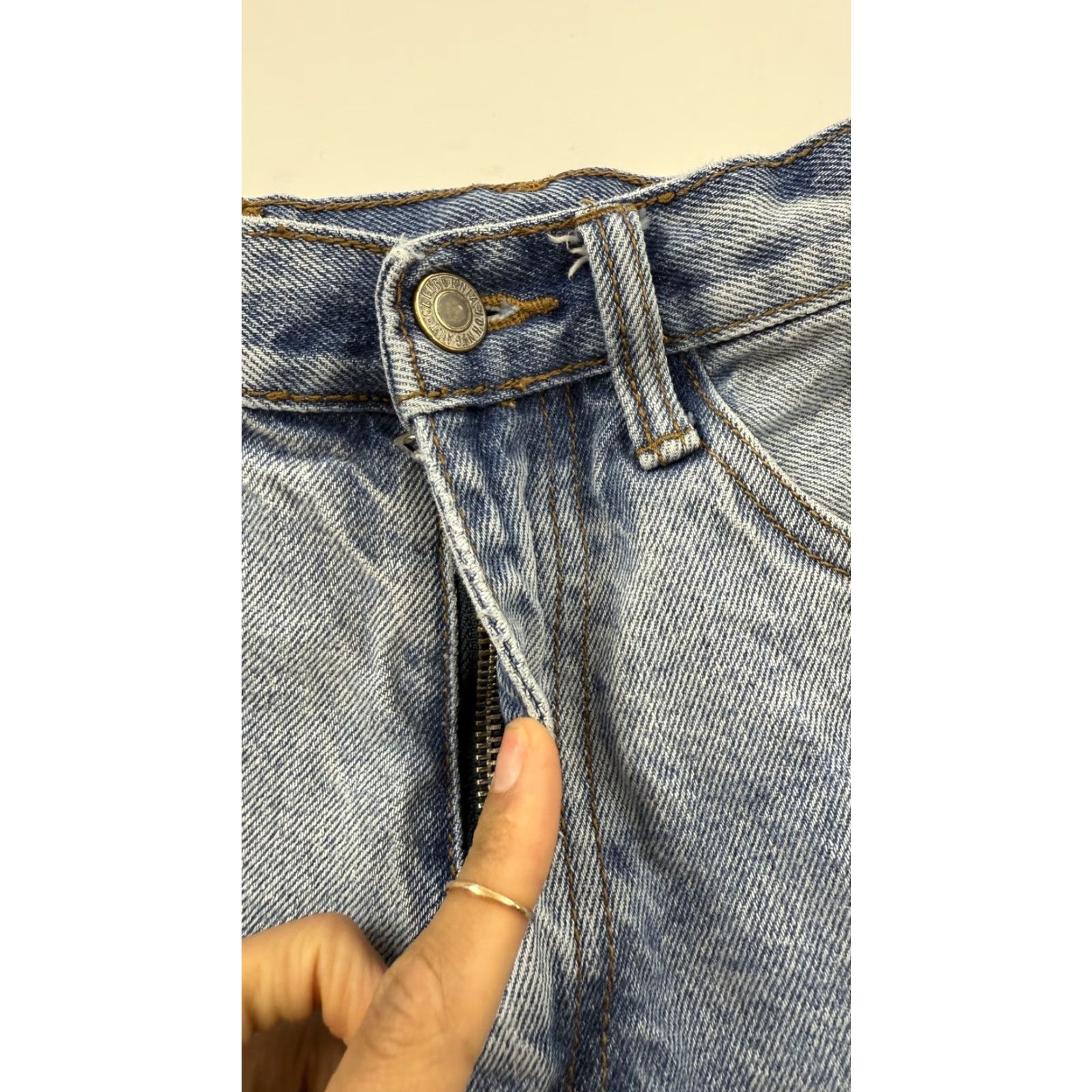 Vintage J Galt Denim Shorts Womens Small Blue High Rise Distressed Frayed Cut-Off Casual Size 28" / US 6 / IT 42 - 2 Thumbnail