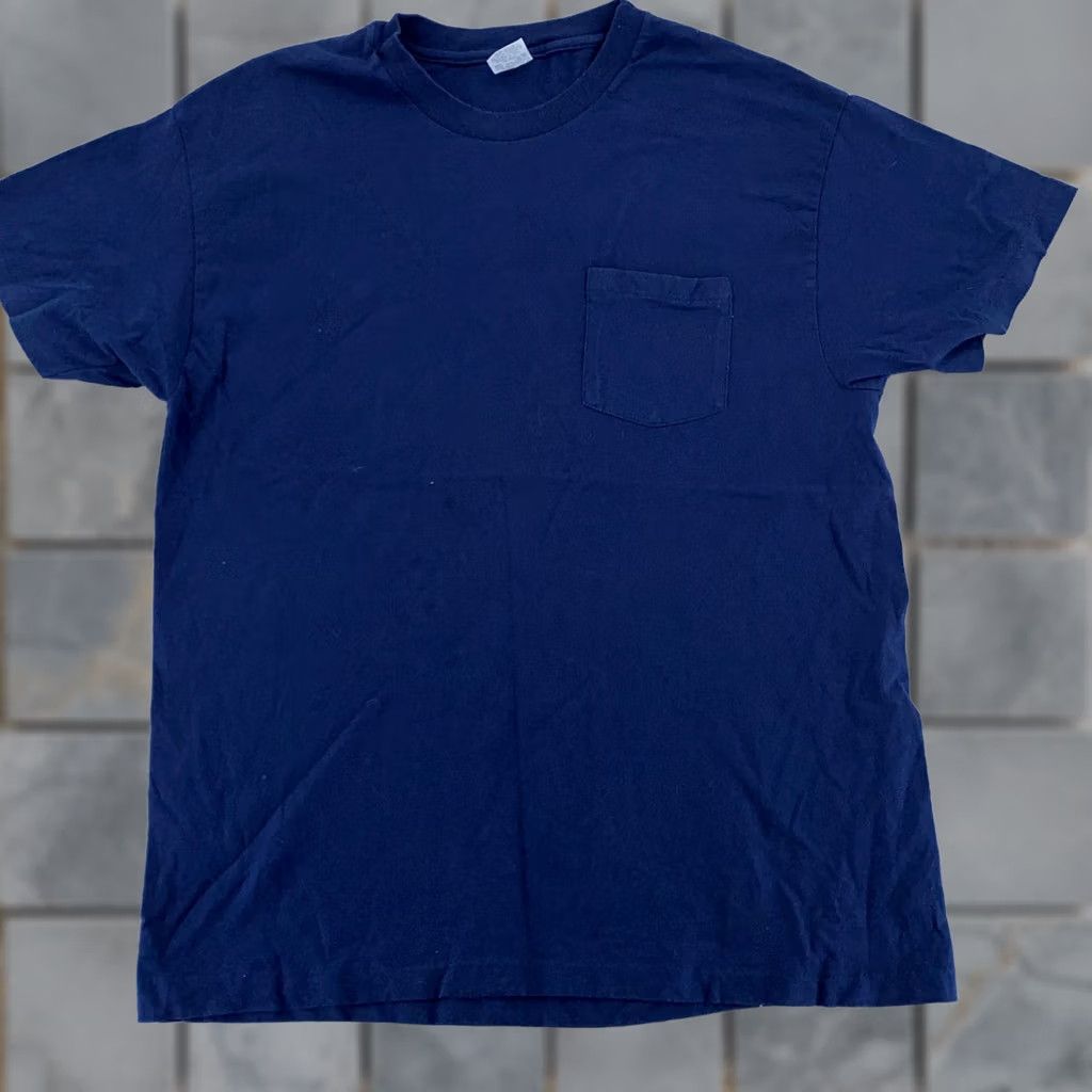 Hanes VINTAGE Hanes Pocket Shirt Mens L Navy Blue Crewneck 90s Cotton Short Sleeve Size US L / EU 52-54 / 3 - 1 Thumbnail