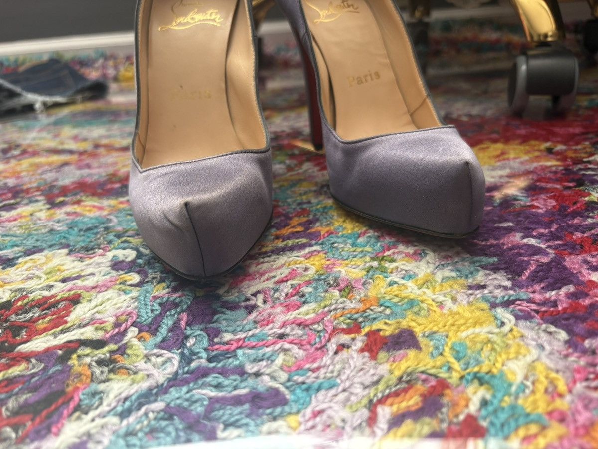 Christian Louboutin Christian Louboutin Gray Satin Pump Heels Size US 6.5 / IT 36.5 - 9 Thumbnail