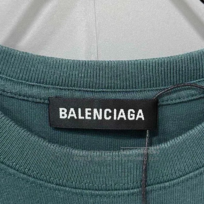 Balenciaga Balenciaga Dark Green Back Logo Short Sleeve Size US M / EU 48-50 / 2 - 4 Thumbnail