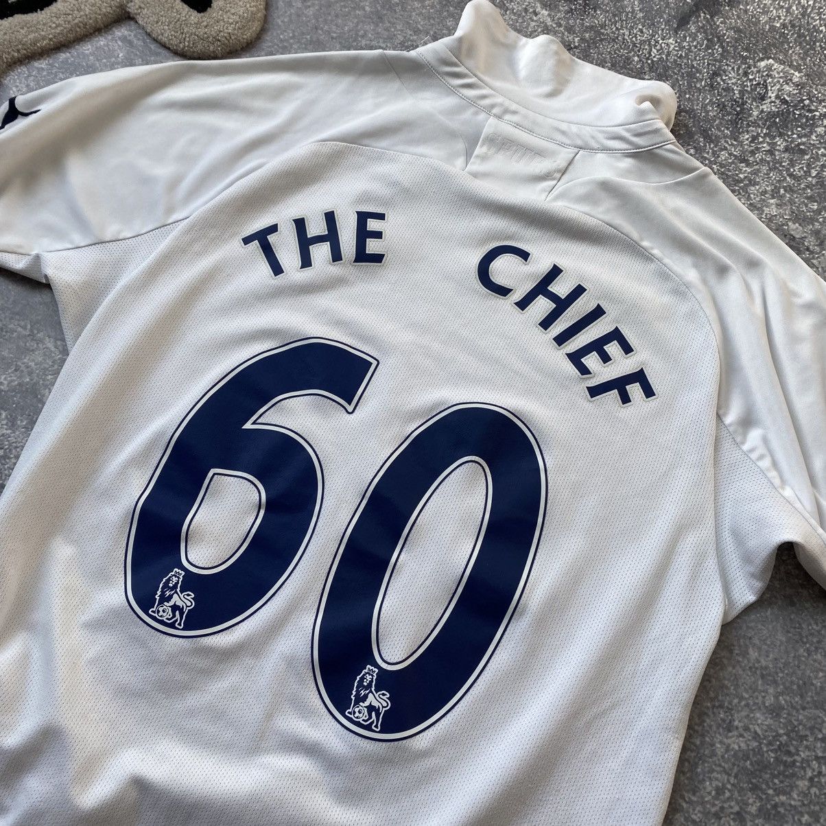 Puma Vintage Puma Totenham The Chief Home 00’s soccer jersey Size US M / EU 48-50 / 2 - 12 Thumbnail