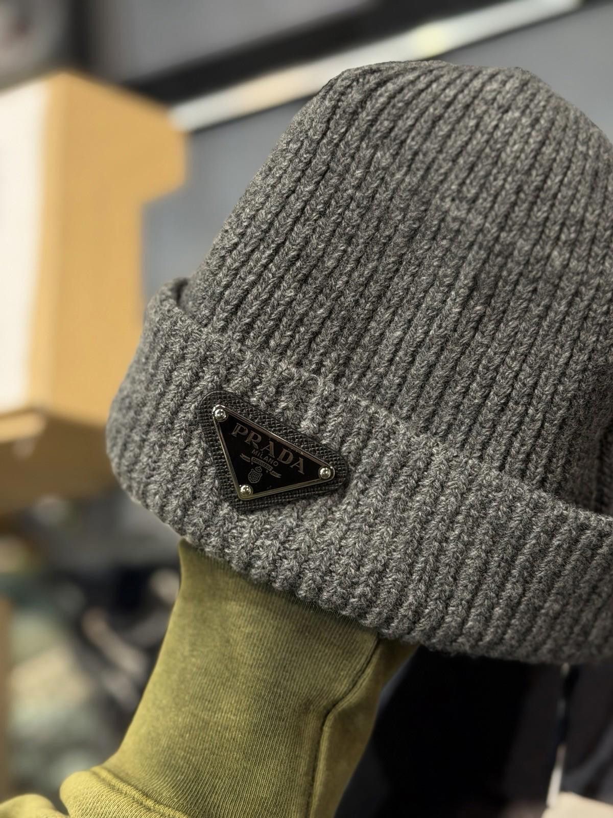 Prada PRADA Beanie Gray (M) Cashmere Knit Beanie Triangle NEW $650 Size ONE SIZE - 7 Thumbnail