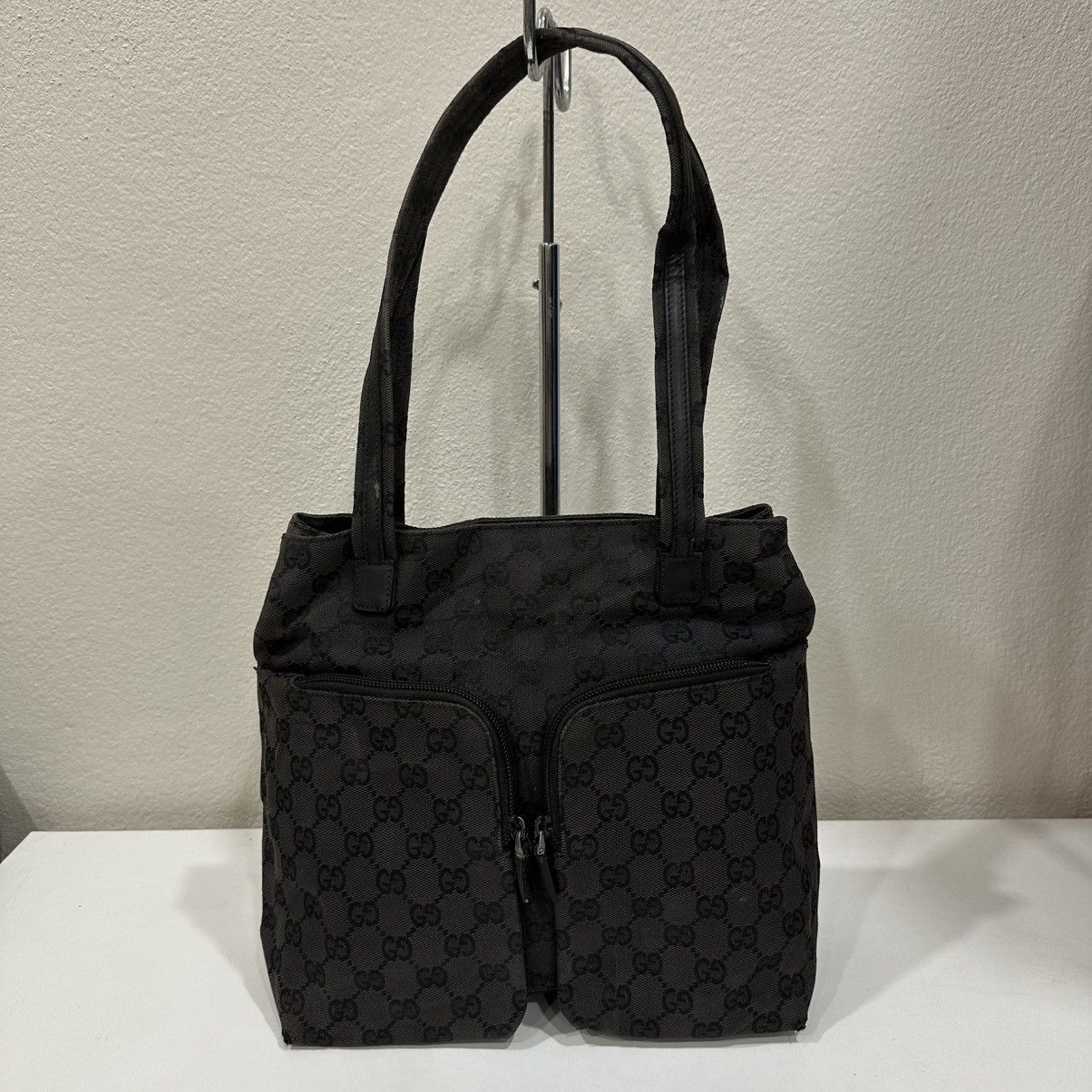 Gucci ‼️YES‼️ GUCCI SLOUCHY DOUBLE POCKET GG MONOGRAM TOTE BAG Size ONE SIZE - 2 Thumbnail