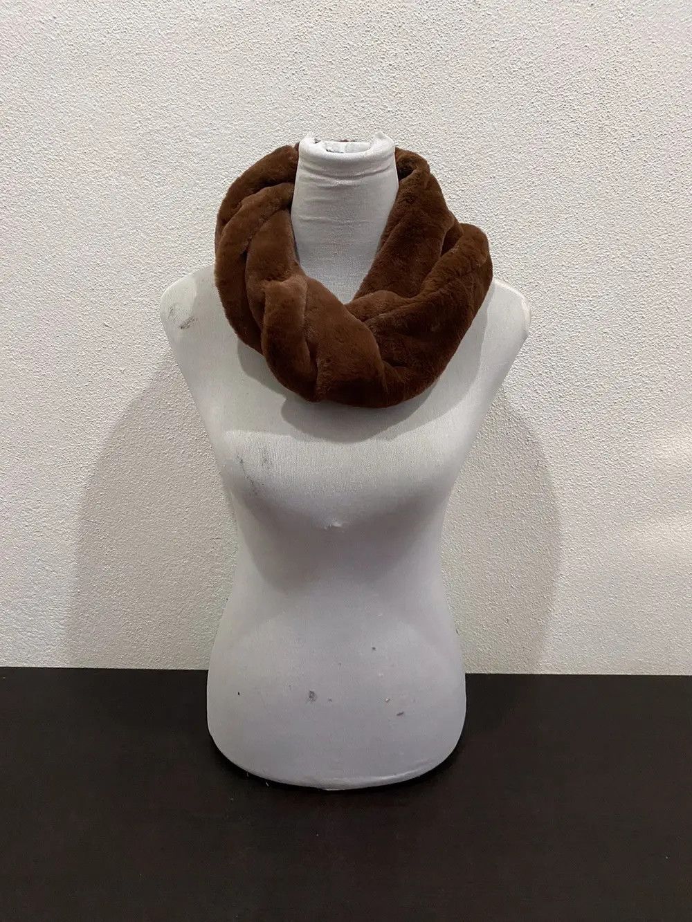 URBAN RESEARCH DOORS × Vintage Urban Research Doors Mink Fur Fleece Round Neck Scarf Size ONE SIZE - 2 Thumbnail