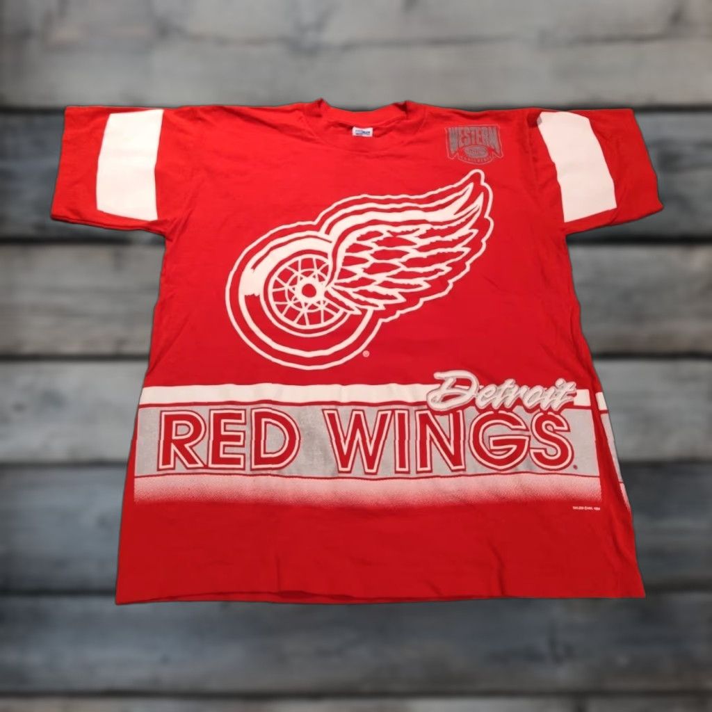 Salem Sportswear VINTAGE Detroit Red Wings T-Shirt Men Large Red USA Made Salem Sportswear Short Sleeve Crew Neck Graphic Print 90s NHL Size US L / EU 52-54 / 3 - 1 Thumbnail