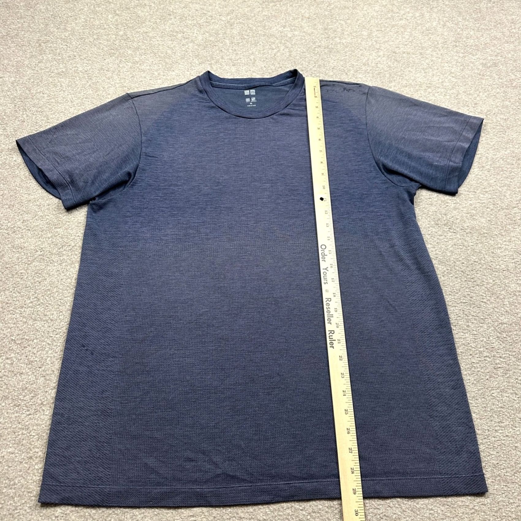 Uniqlo Uniqlo Shirt Size XL Blue Men's Active Wear Lightweight Performance Short Sleeve Size US XL / EU 56 / 4 - 6 Thumbnail