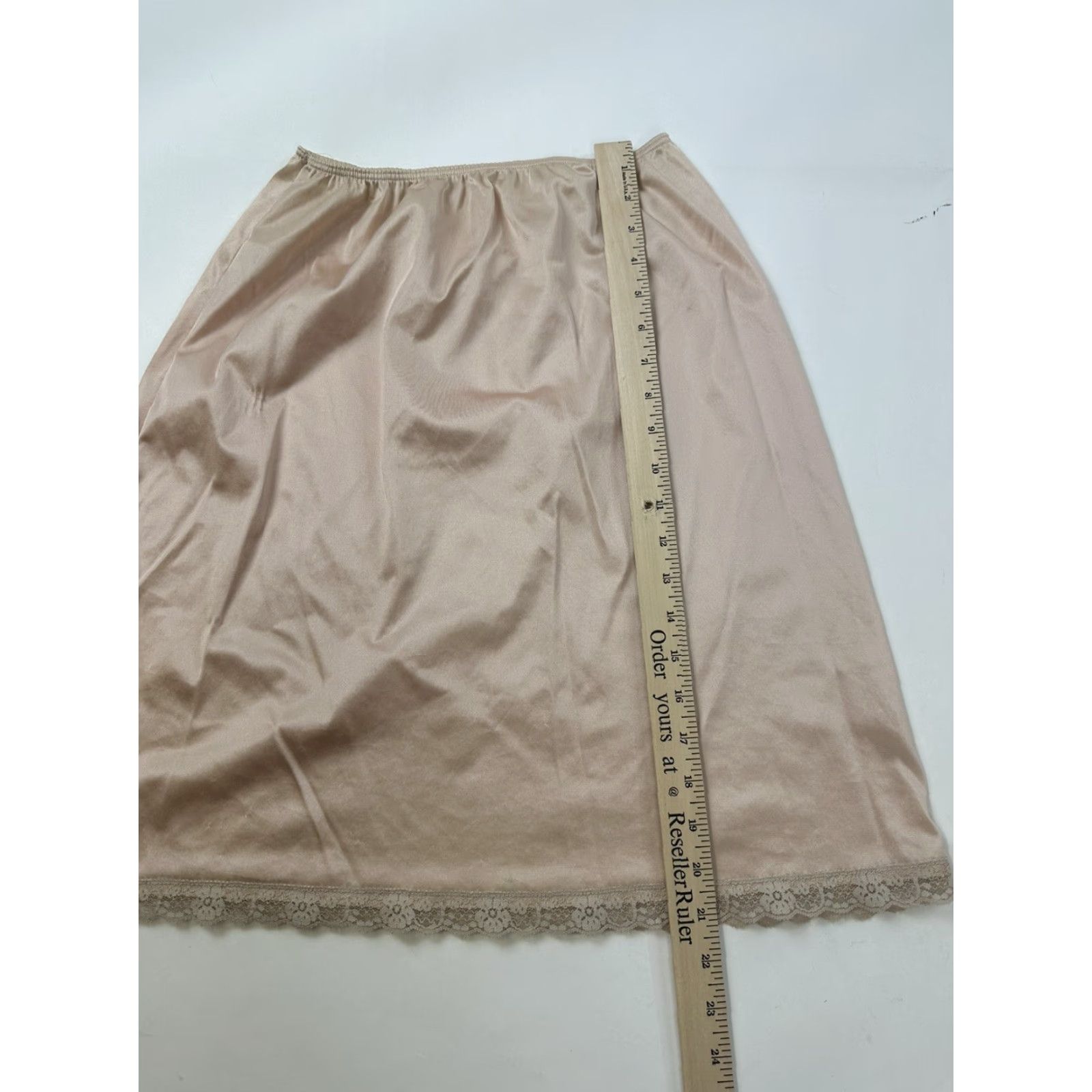 Vintage VINTAGE LEGGS Half Slip Women's Small Pink Lace Trim 1980s-90s Size ONE SIZE - 4 Thumbnail