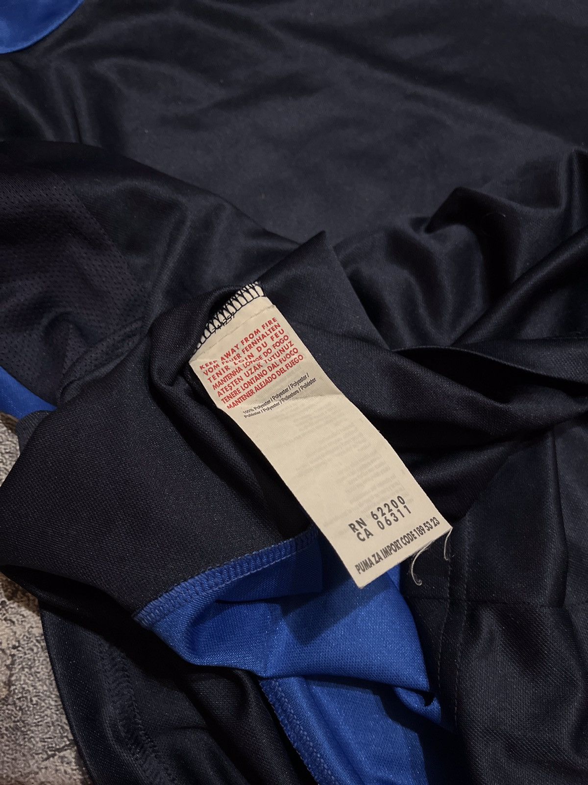 Neil Barrett × Puma × Vintage Puma Italy Vintage Neil Barrett Soccer Jersey Tee Size US L / EU 52-54 / 3 - 7 Thumbnail