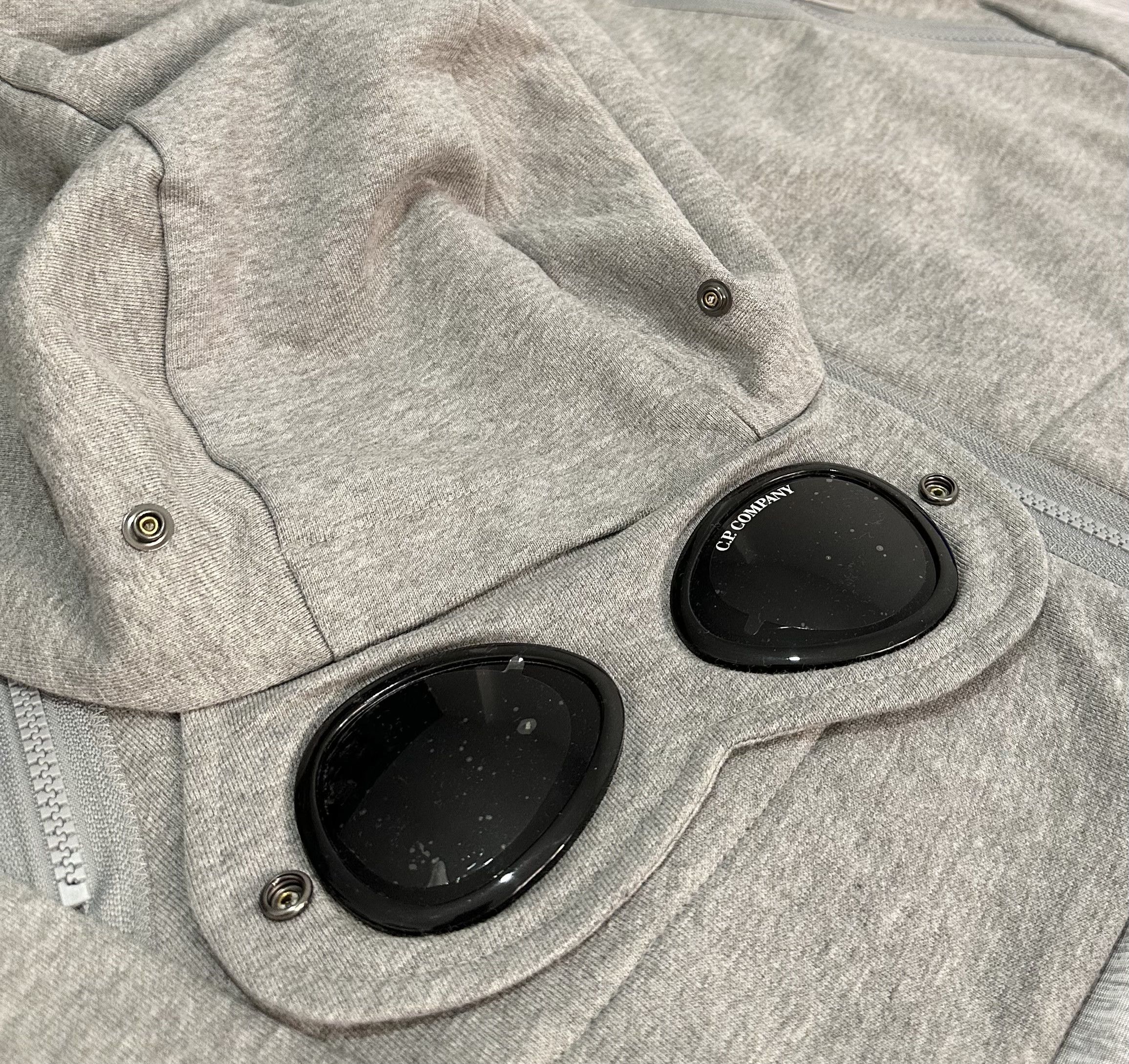 C.P. Company Diagonal Raised Fleece Goggle Zipped Hoodie Size US M / EU 48-50 / 2 - 9 Thumbnail