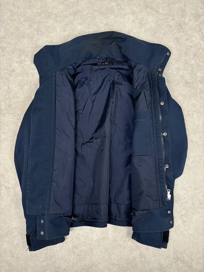 Gucci AW2014 Gucci Navy Nylon Hidden Hood Windbreaker Jacket Size US M / EU 48-50 / 2 - 7 Thumbnail