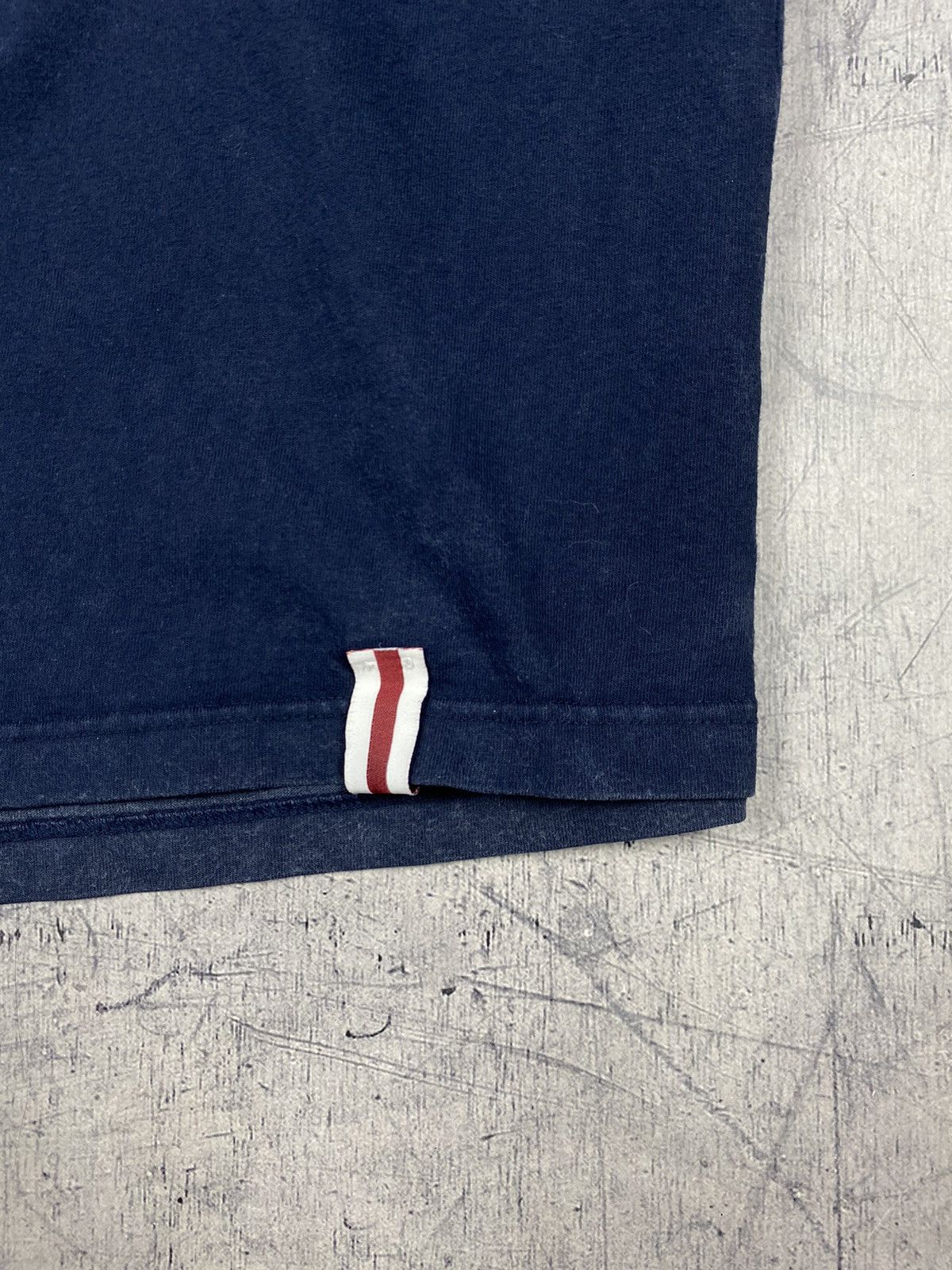 Nike Vintage Nike England Center Logo Y2K Drill Tee T Shirt Size US XL / EU 56 / 4 - 8 Thumbnail
