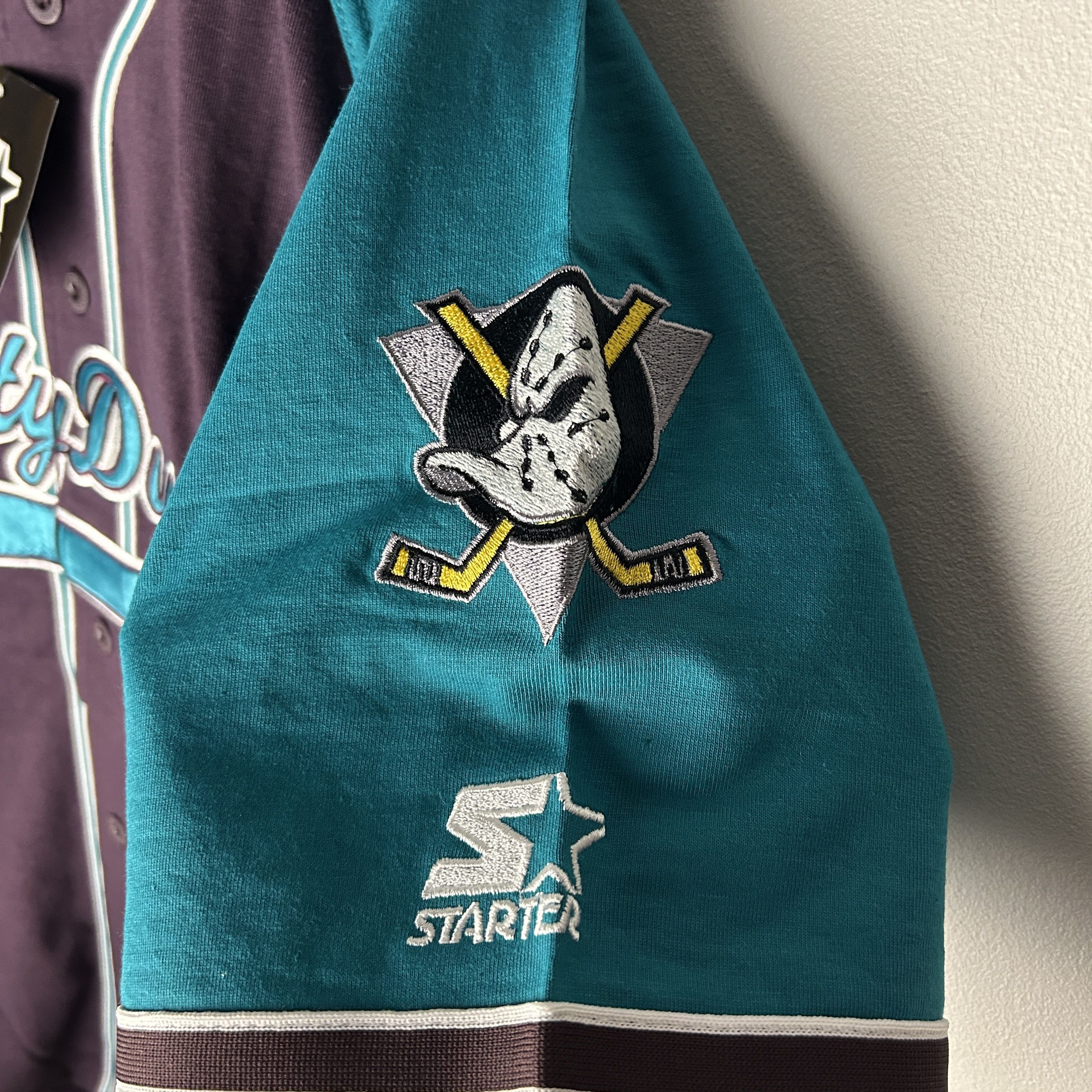 Starter Vintage Mighty Ducks 90’s Starter NHL Jersey Size US M / EU 48-50 / 2 - 3 Thumbnail