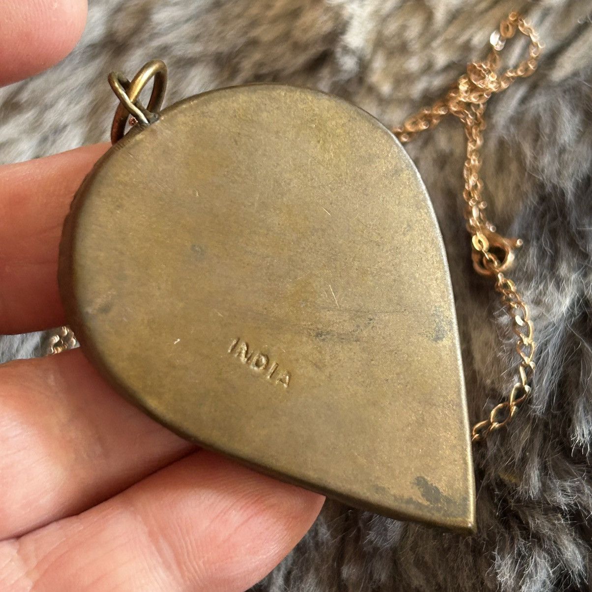 Vintage Handcrafted hammered genuine turquoise pendant necklace Size ONE SIZE - 8 Thumbnail