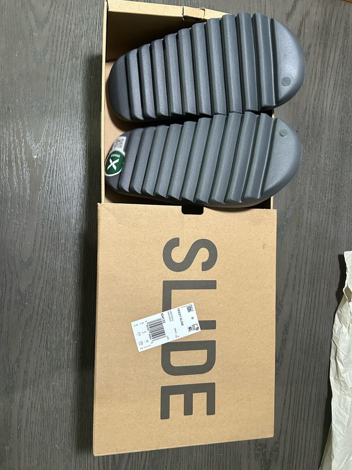 Yeezy Yeezy Slide Granite Size 9 Size US 9 / EU 42 - 8 Thumbnail