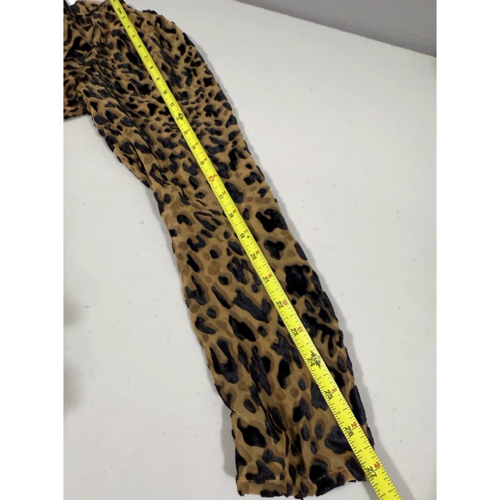 ASTR The Label ASTR Nikita Dress Women's S Leopard Velvet Print V Neck Lined Size S / US 4 / IT 40 - 6 Thumbnail
